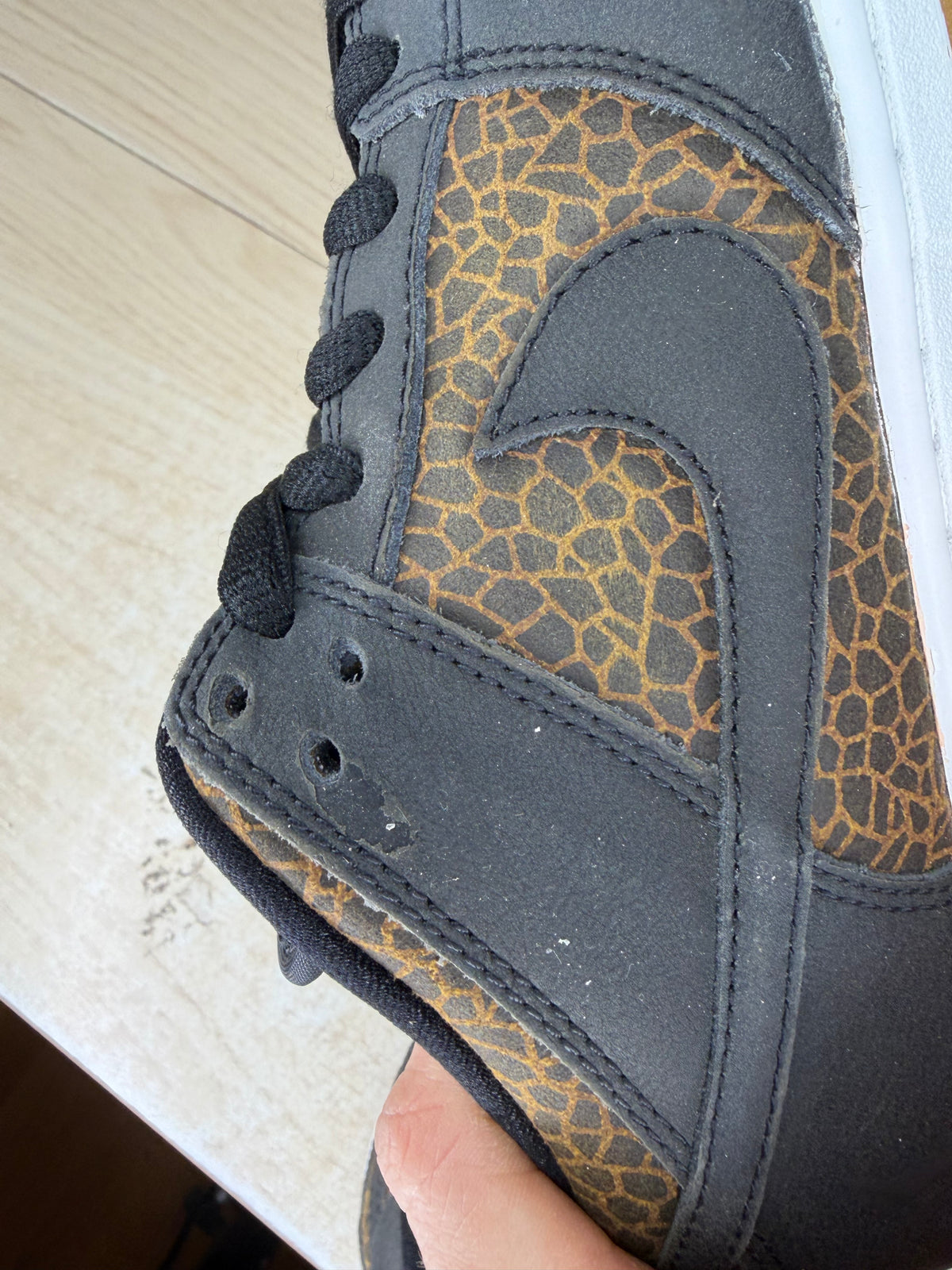 (2014) sz 9M Nike SB Low Giraffe Print - Like New, Original Box