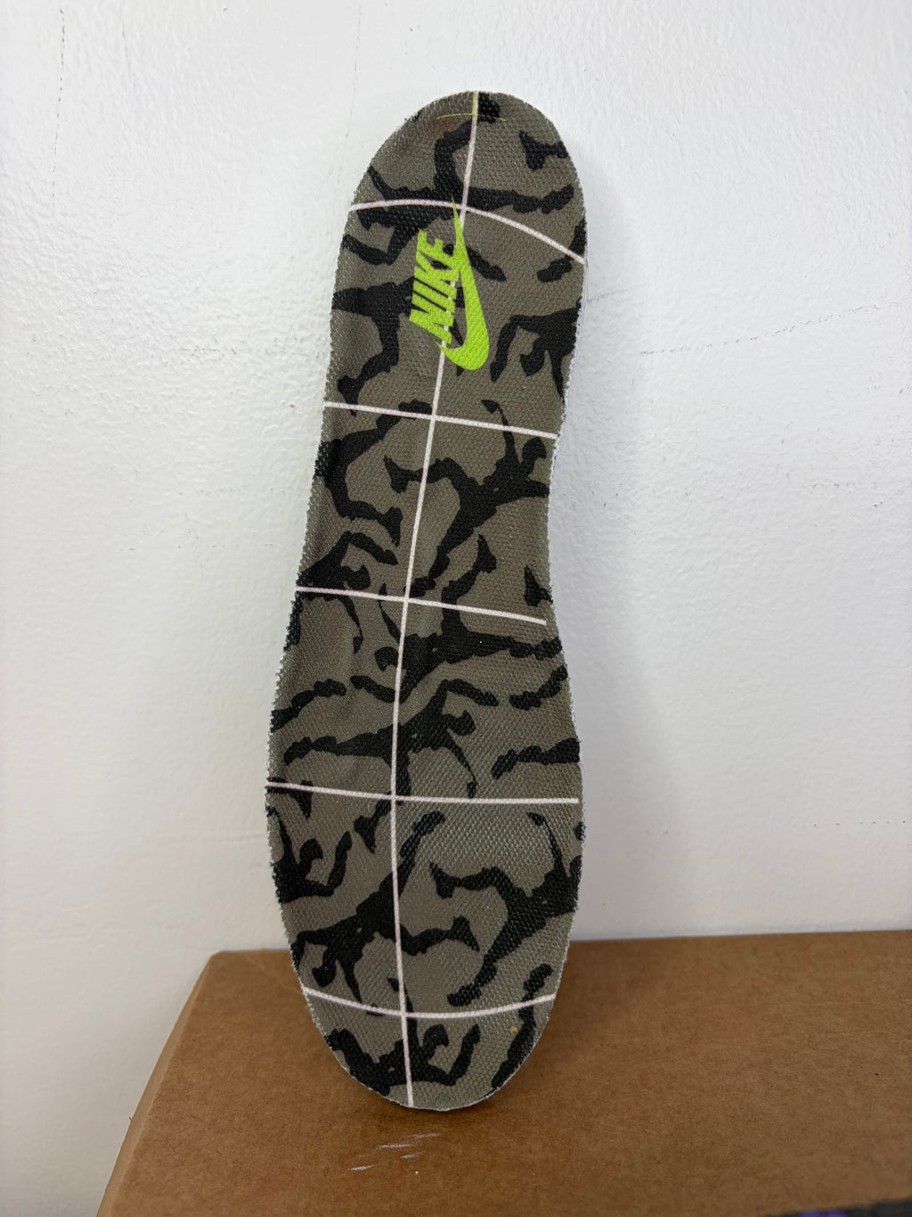 (Salesman Sample) Sz 9M Nike Terminator Hybrid Olive Purple - Brand New, No Box