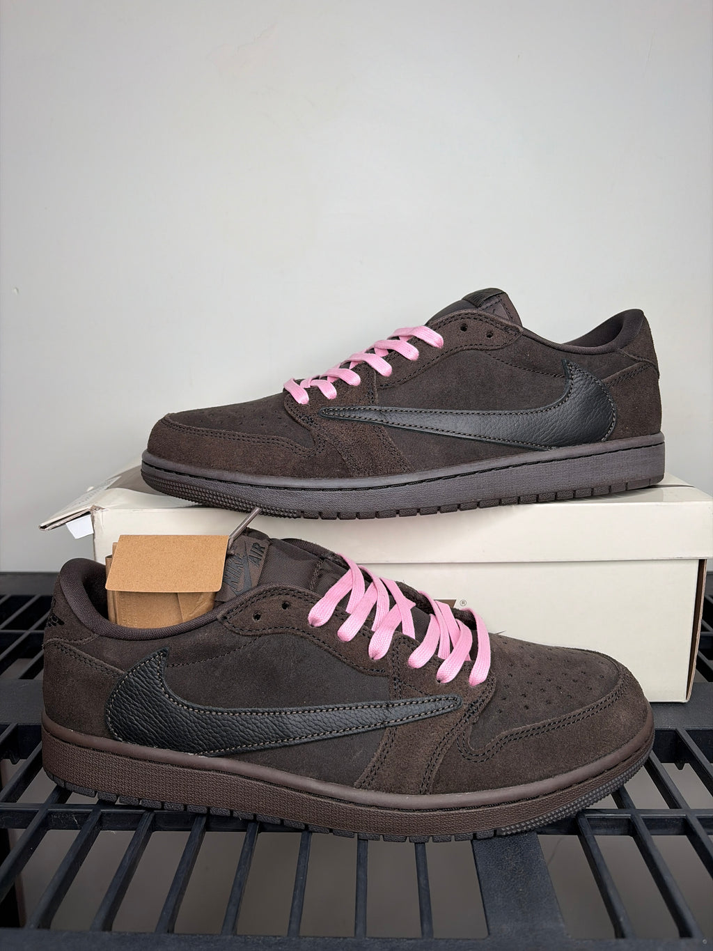 Sz 11.5M Jordan 1 Low Travis Scott Velvet - Brand New, Original Box