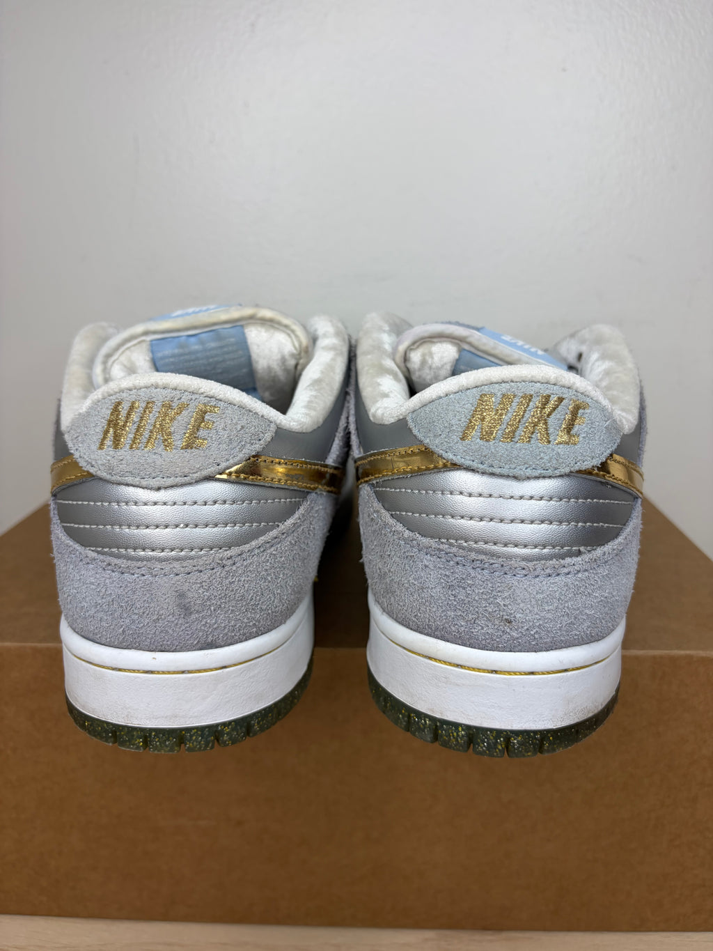Sz 10M Nike SB Low Sean Cliver Christmas - Preowned, No Box