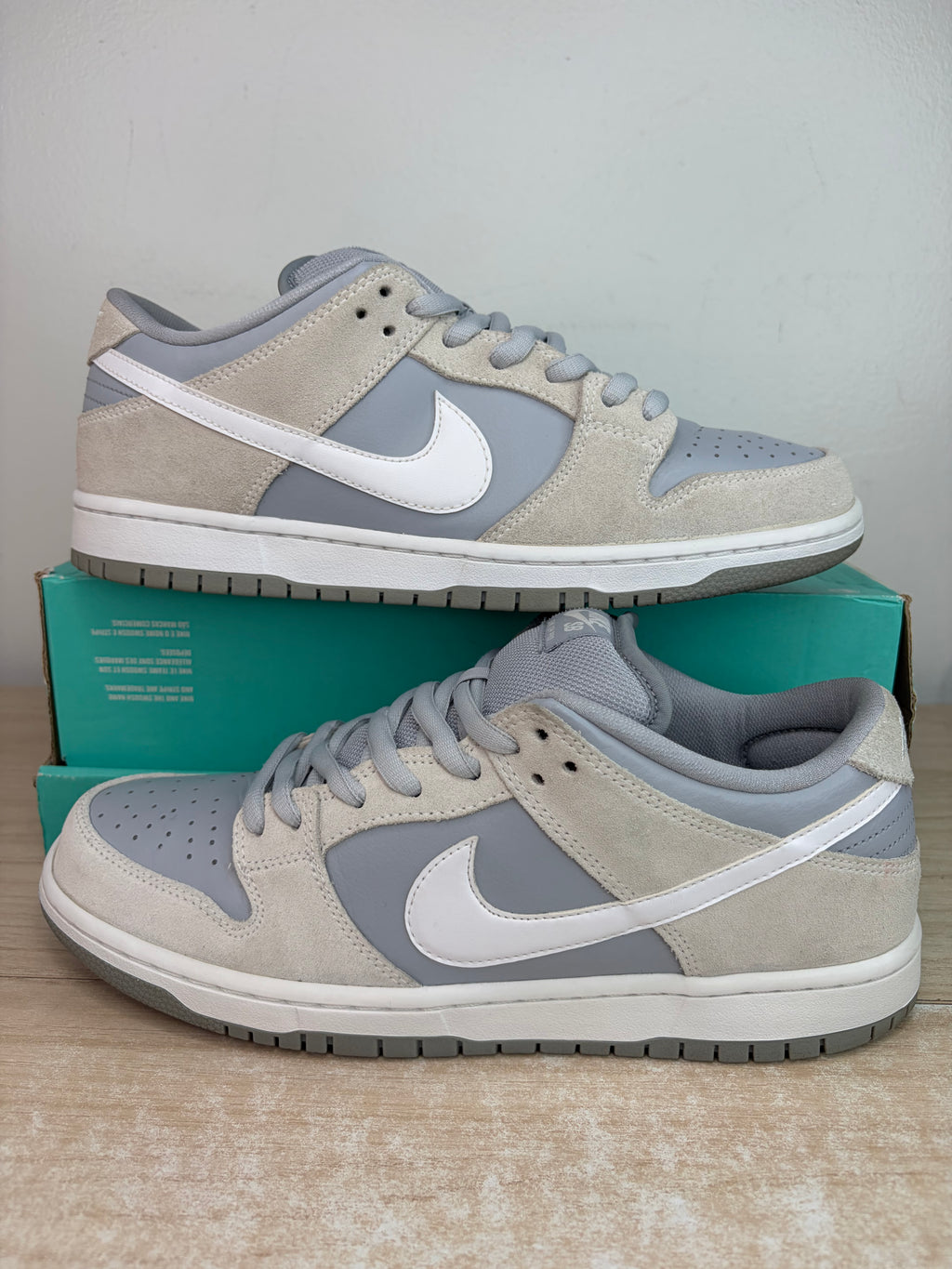 (2018) sz 10M Nike SB Low Summit White Wolf Grey - Preowned, Same Era Rep Box