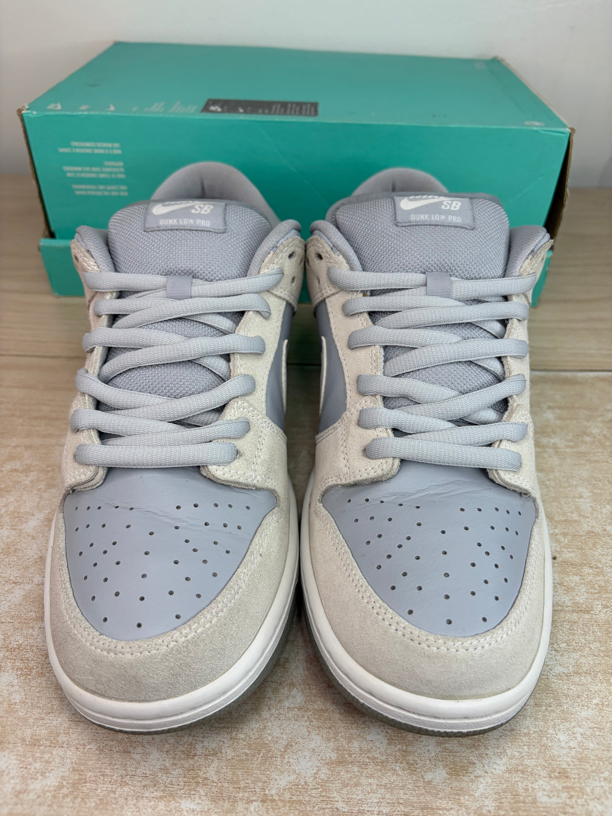 (2018) sz 10M Nike SB Low Summit White Wolf Grey - Preowned, Same Era Rep Box