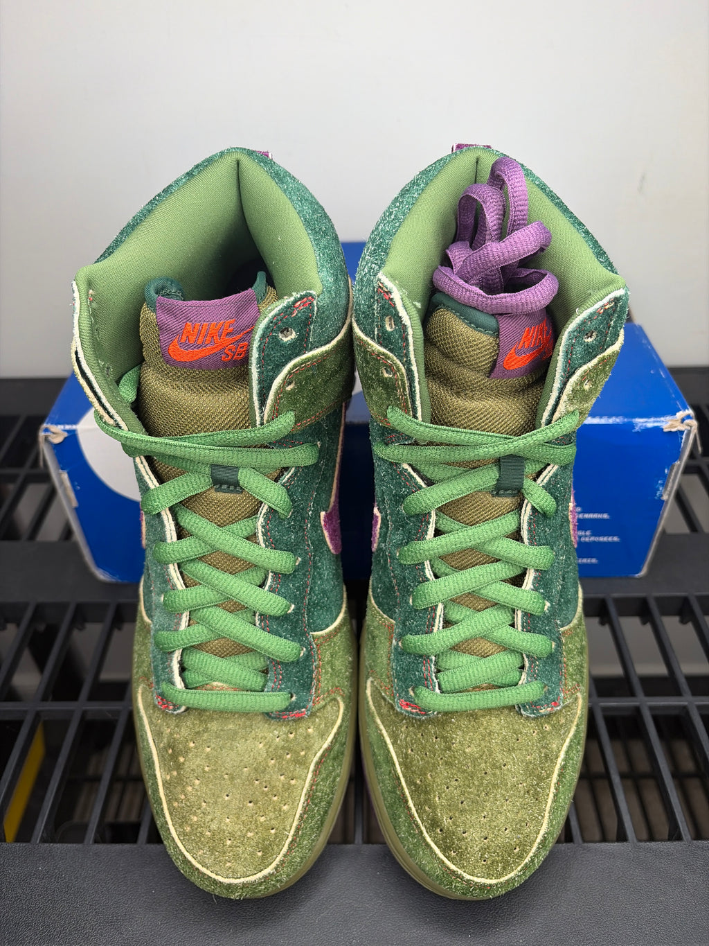(2010) sz 9.5M Nike SB High Skunk 420 - Brand New, Original Box