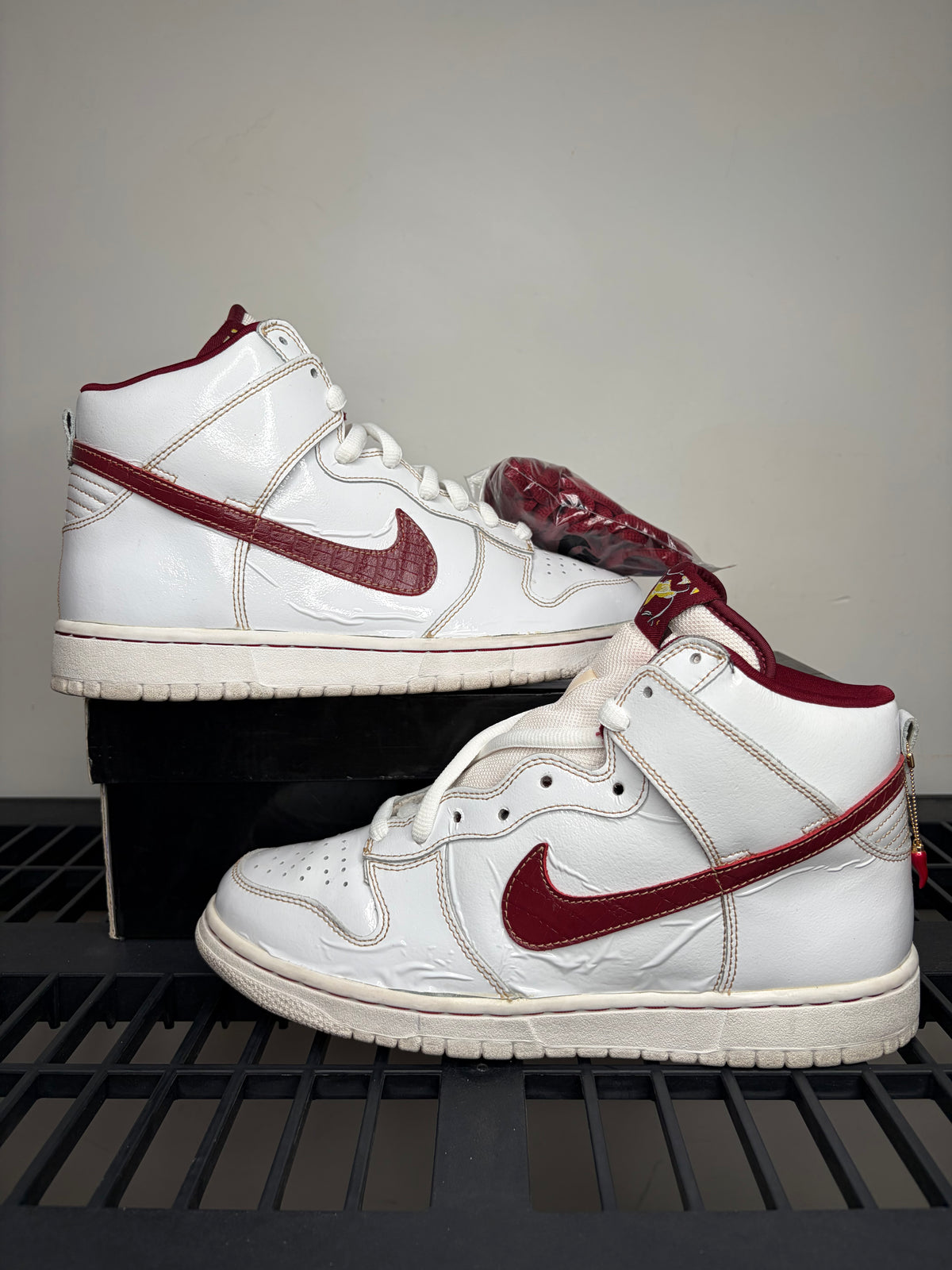 (2006) sz 9M Nike SB High Mafia Pack - Preowned, Original Box