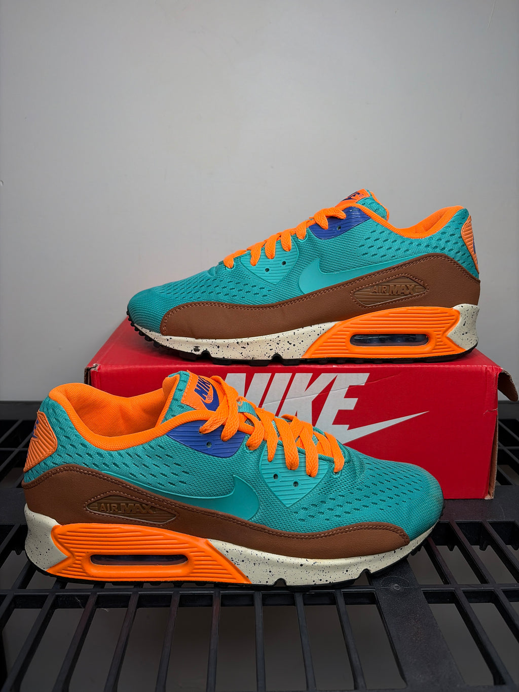 (Salesman Sample) Sz 9M Air Max 90 Beaches Of Rio - Preowned, Replacement Box