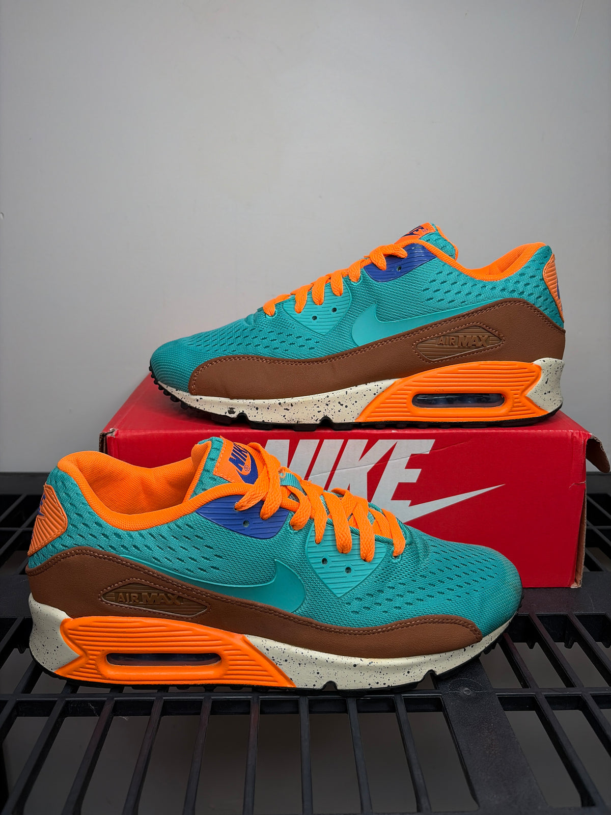 (Salesman Sample) Sz 9M Air Max 90 Beaches Of Rio - Preowned, Replacement Box