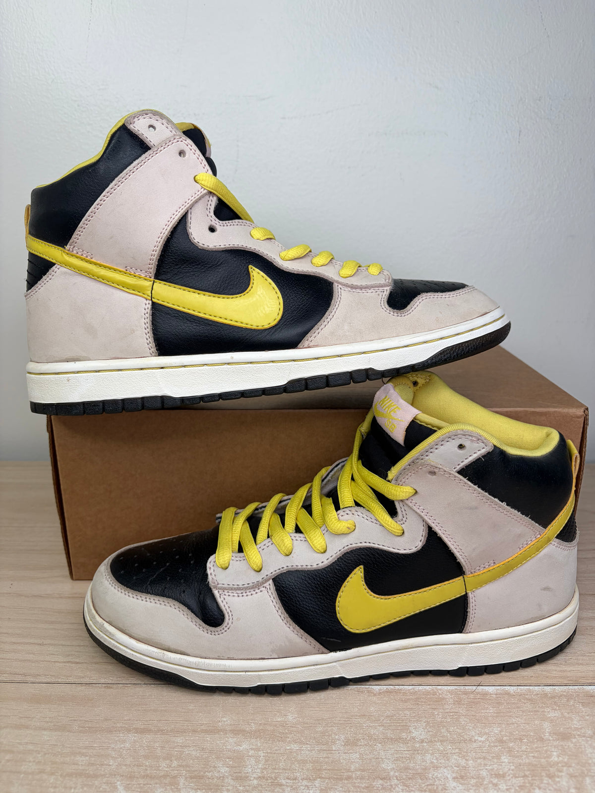 (2009) sz 10.5M Nike SB High Ms.Piggy - Preowned, No Box
