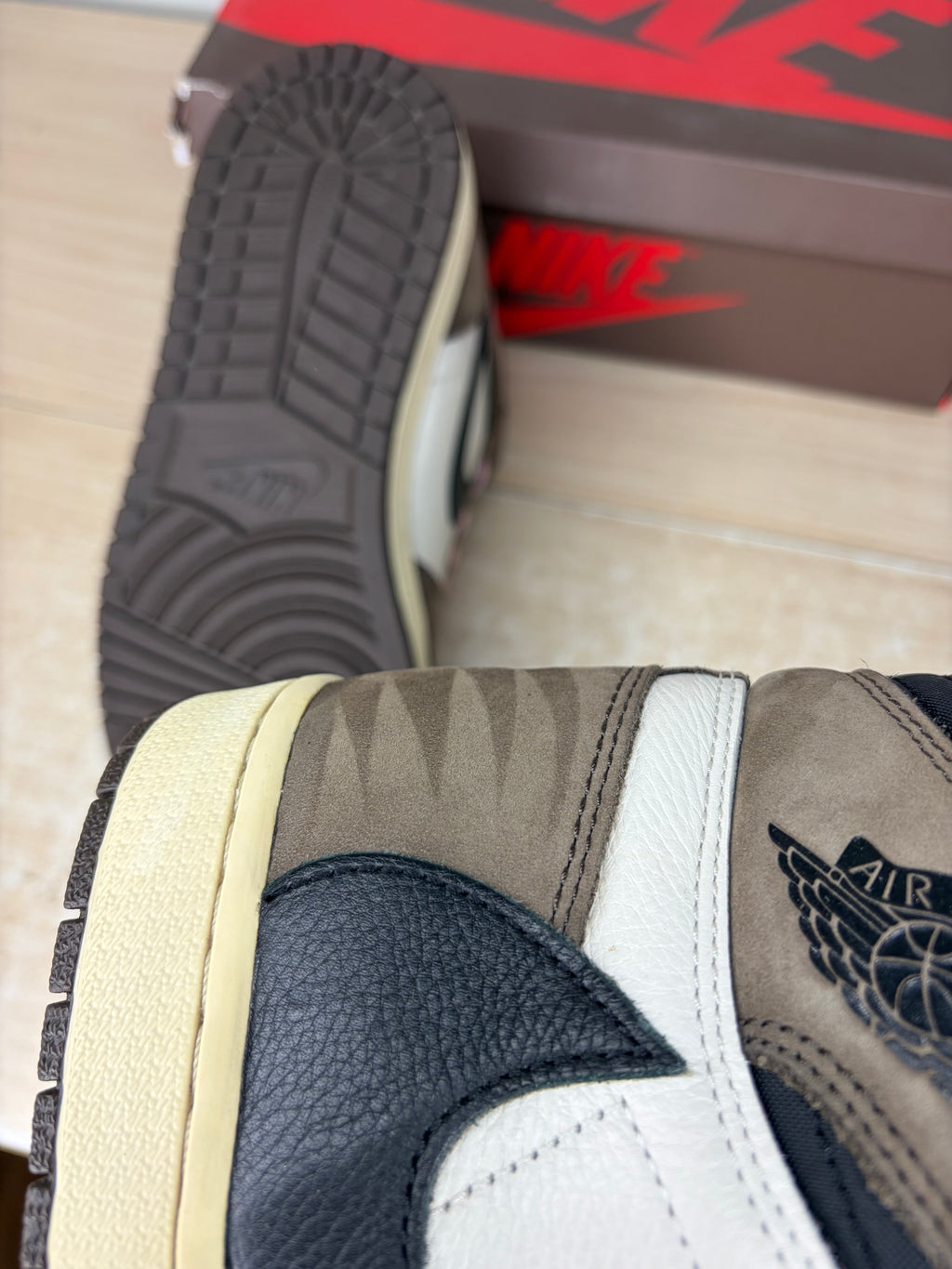 Sz 11M Jordan 1 High Travis Scott Mocha - Preowned, Original Box