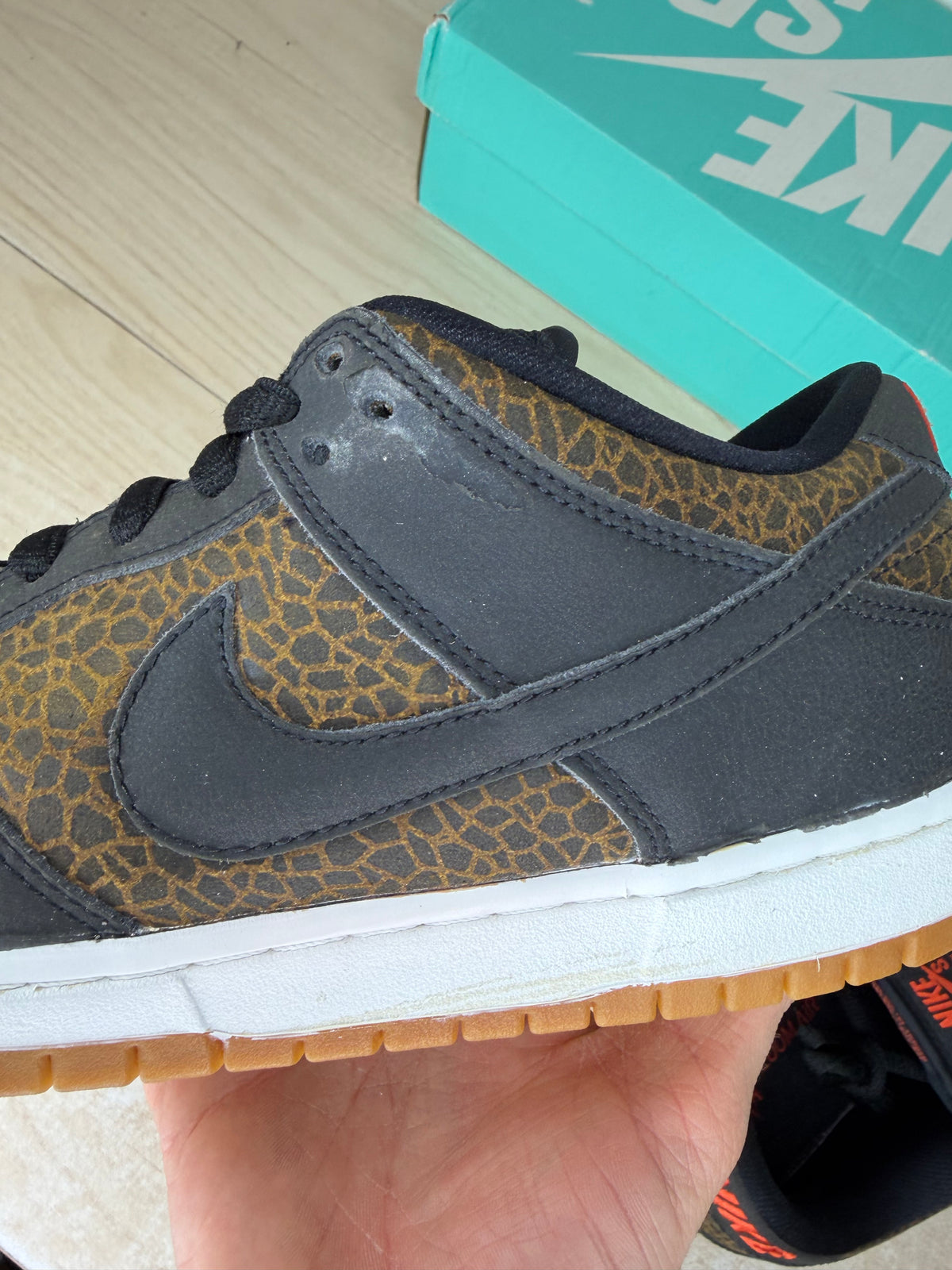 (2014) sz 9M Nike SB Low Giraffe Print - Like New, Original Box