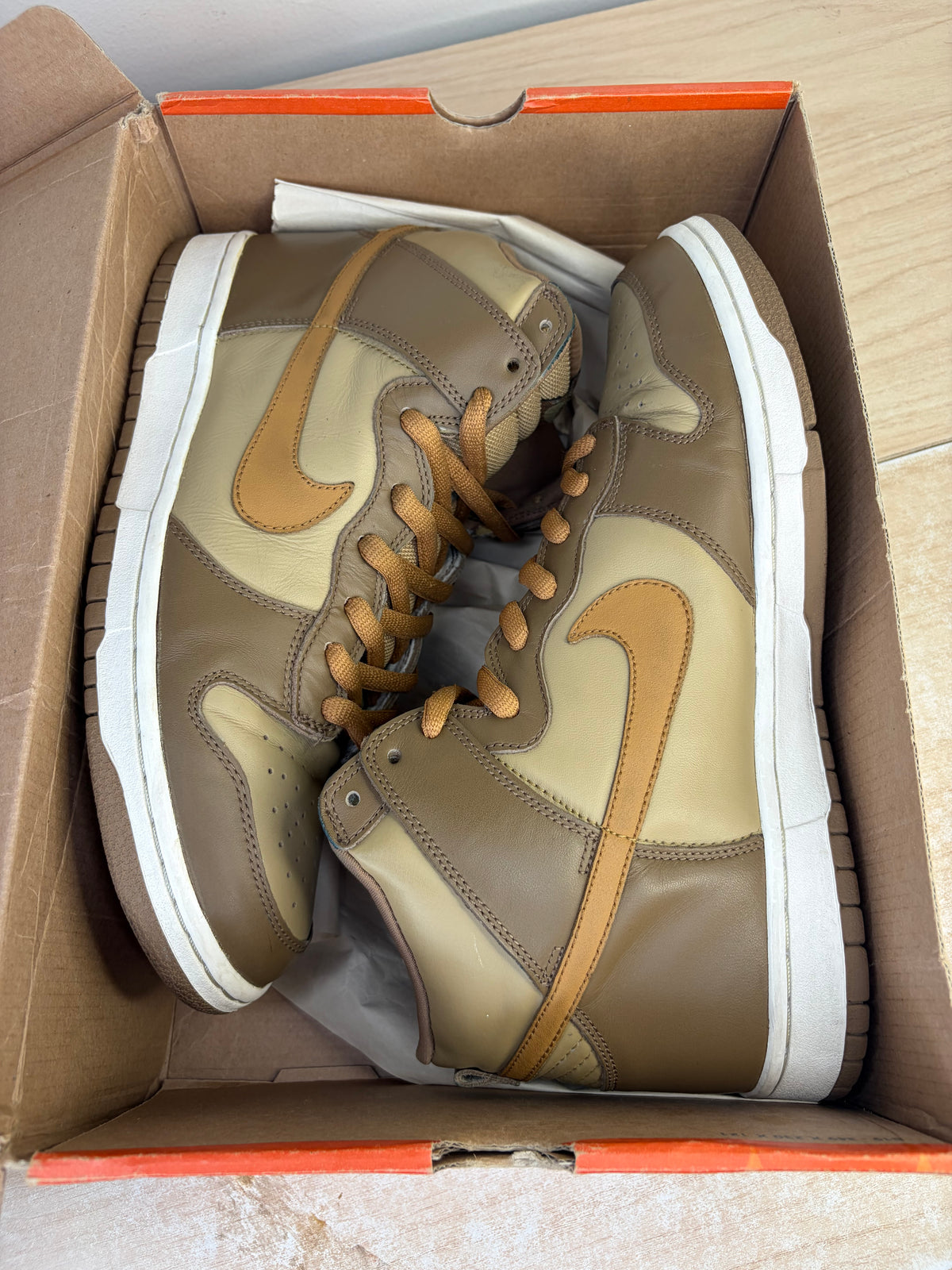 (2004) sz 11M Dunk High Hay Maple Taupe - Preowned, Original Box