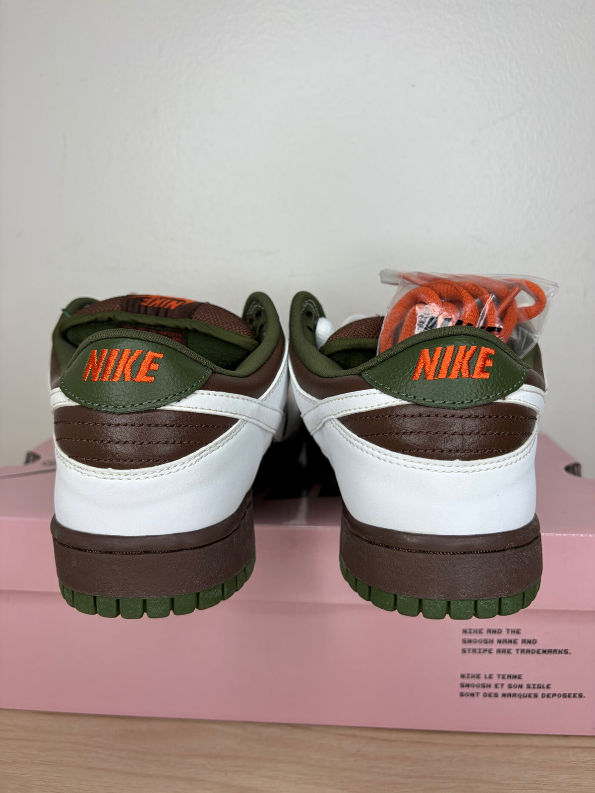 (2005) sz 8M Nike SB Low Oompa Loompa - Brand New, Original Box