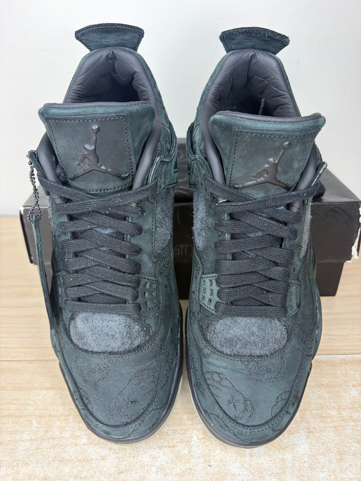 Sz 9.5M Jordan 4 Kaws Black - Preowned, Original Box