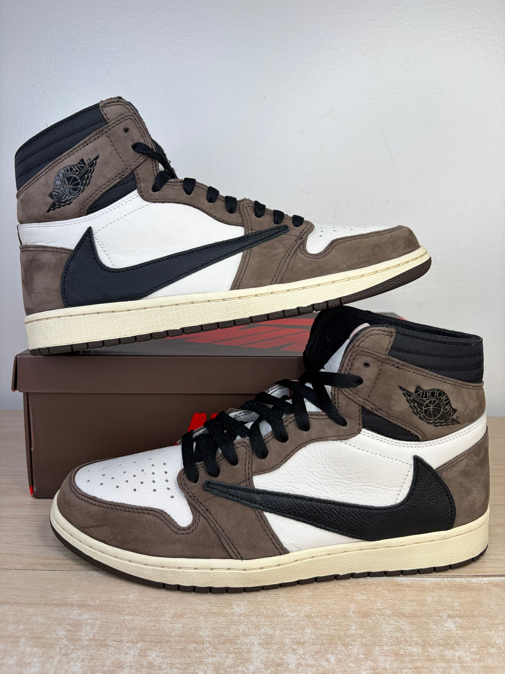 Sz 11.5M Jordan 1 High Travis Scott Dark Mocha - Preowned, Original Box