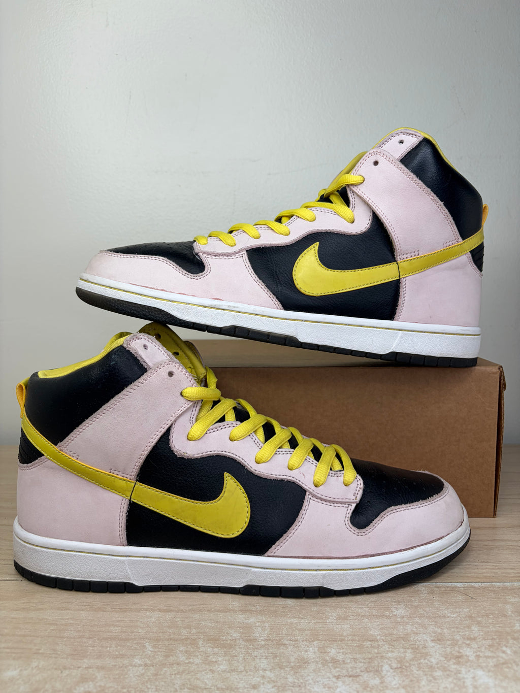 (2009) sz 13M Nike SB High Miss Piggy - Preowned, No Box