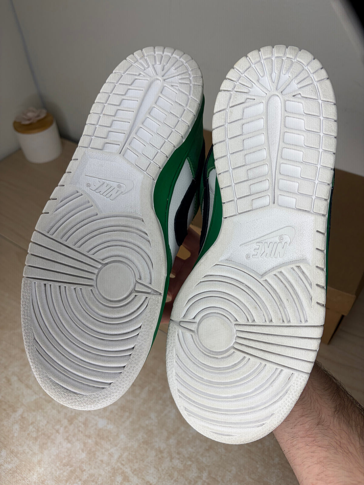 (2003) sz 9.5M Nike SB Low Heinicken - Lightly Used, No Box