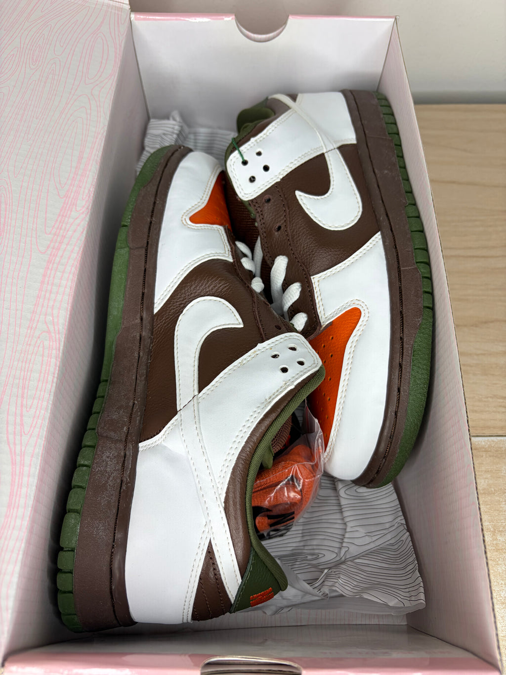(2005) sz 8M Nike SB Low Oompa Loompa - Brand New, Original Box