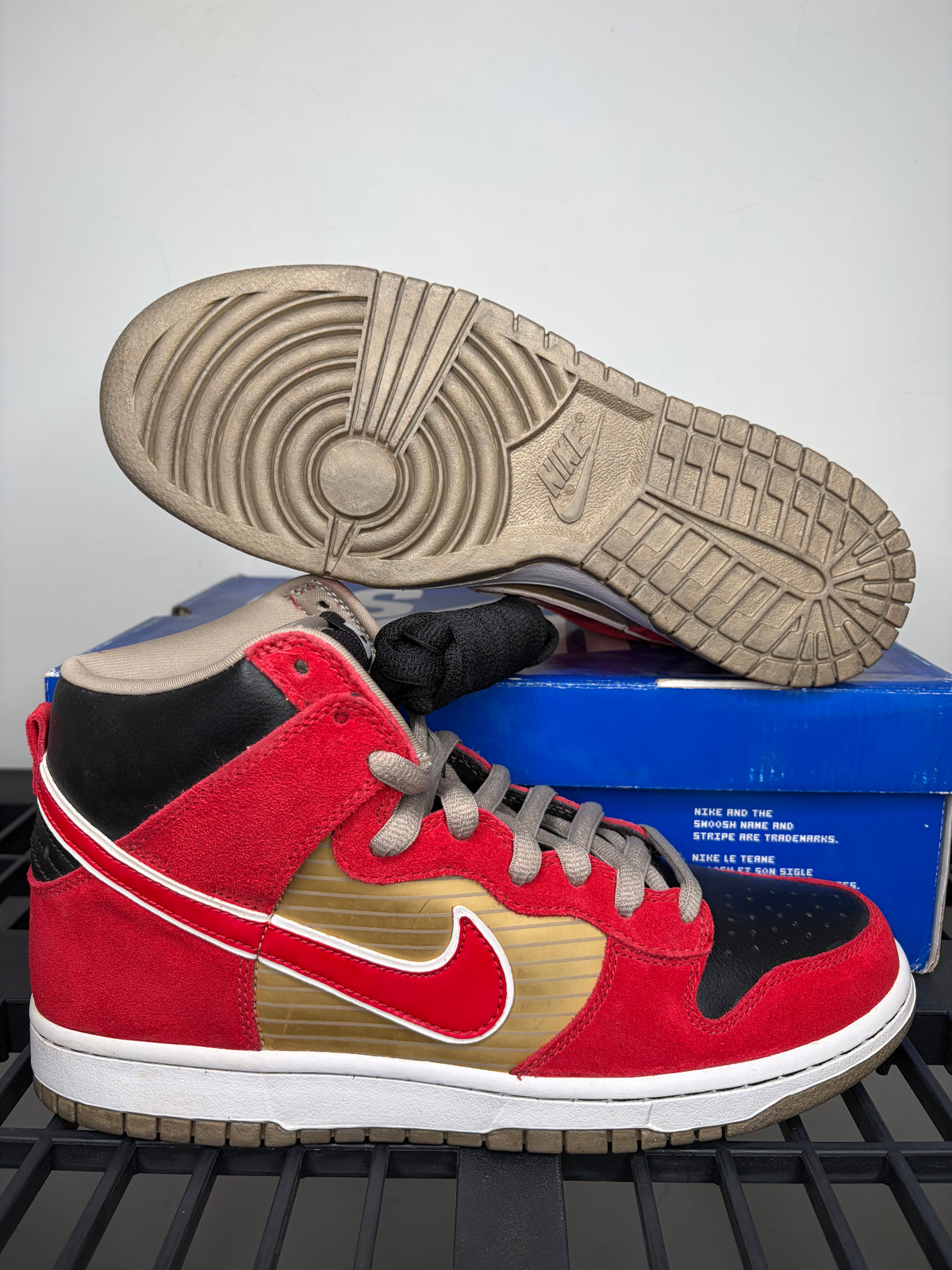 (2010) sz 9M Nike SB High Tecate - Brand New, Original Box