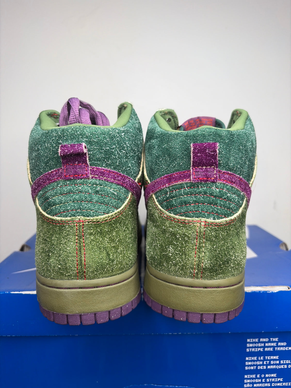 (2010) sz 9.5M Nike SB High Skunk 420 - Brand New, Original Box