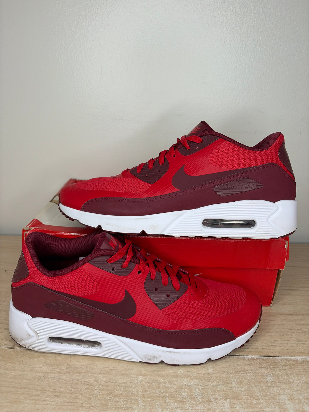 (2016) sz 13M Air Max 90 Ultra Team Red - Preowned, Original Box