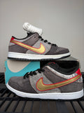 (2014) sz 9.5M Nike SB Low Beijing Metallic Gold - Brand New, Original Box