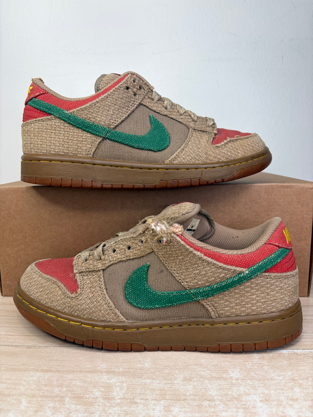 (2010) sz 7M Dunk Low 6.0 Rasta Hemp - Preowned, No Box