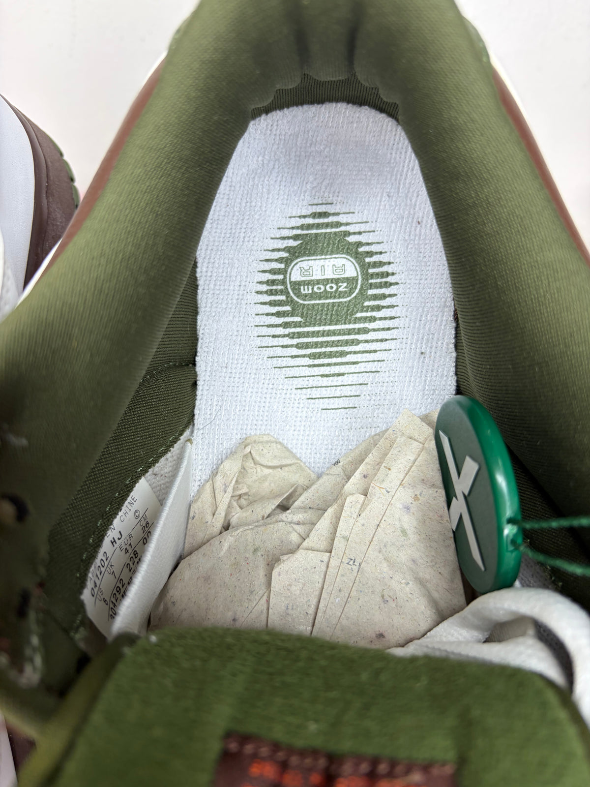 (2005) sz 8M Nike SB Low Oompa Loompa - Brand New, Original Box