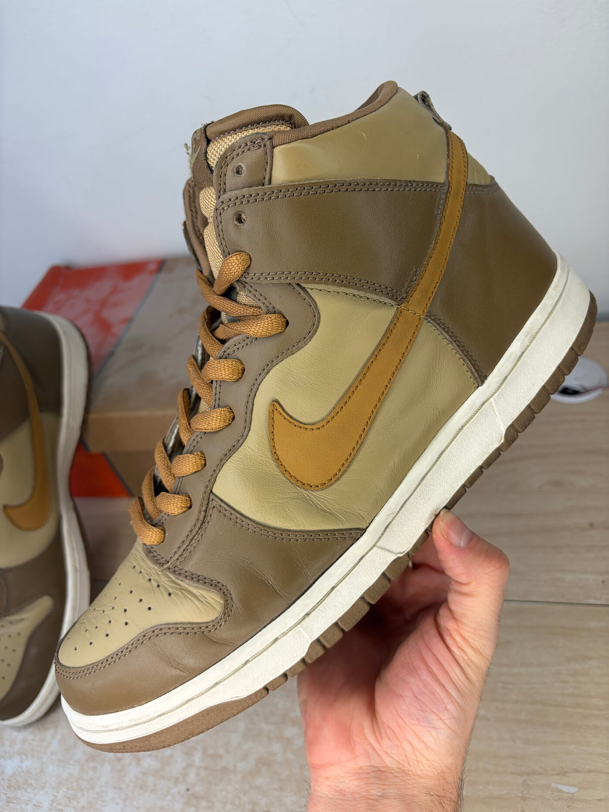 (2004) sz 11M Dunk High Hay Maple Taupe - Preowned, Original Box
