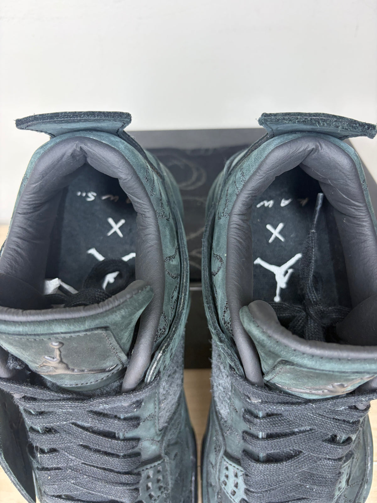 Sz 9.5M Jordan 4 Kaws Black - Preowned, Original Box