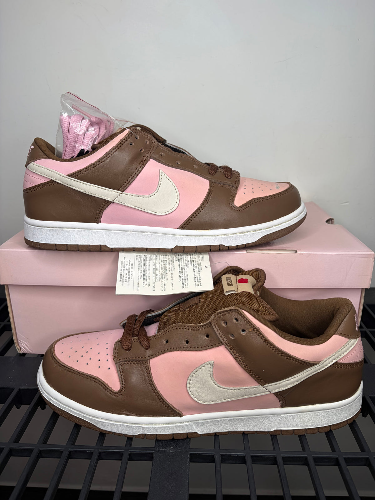 (2005) sz 11.5M Nike SB Low Stussy Cherry - Brand New, Original Box
