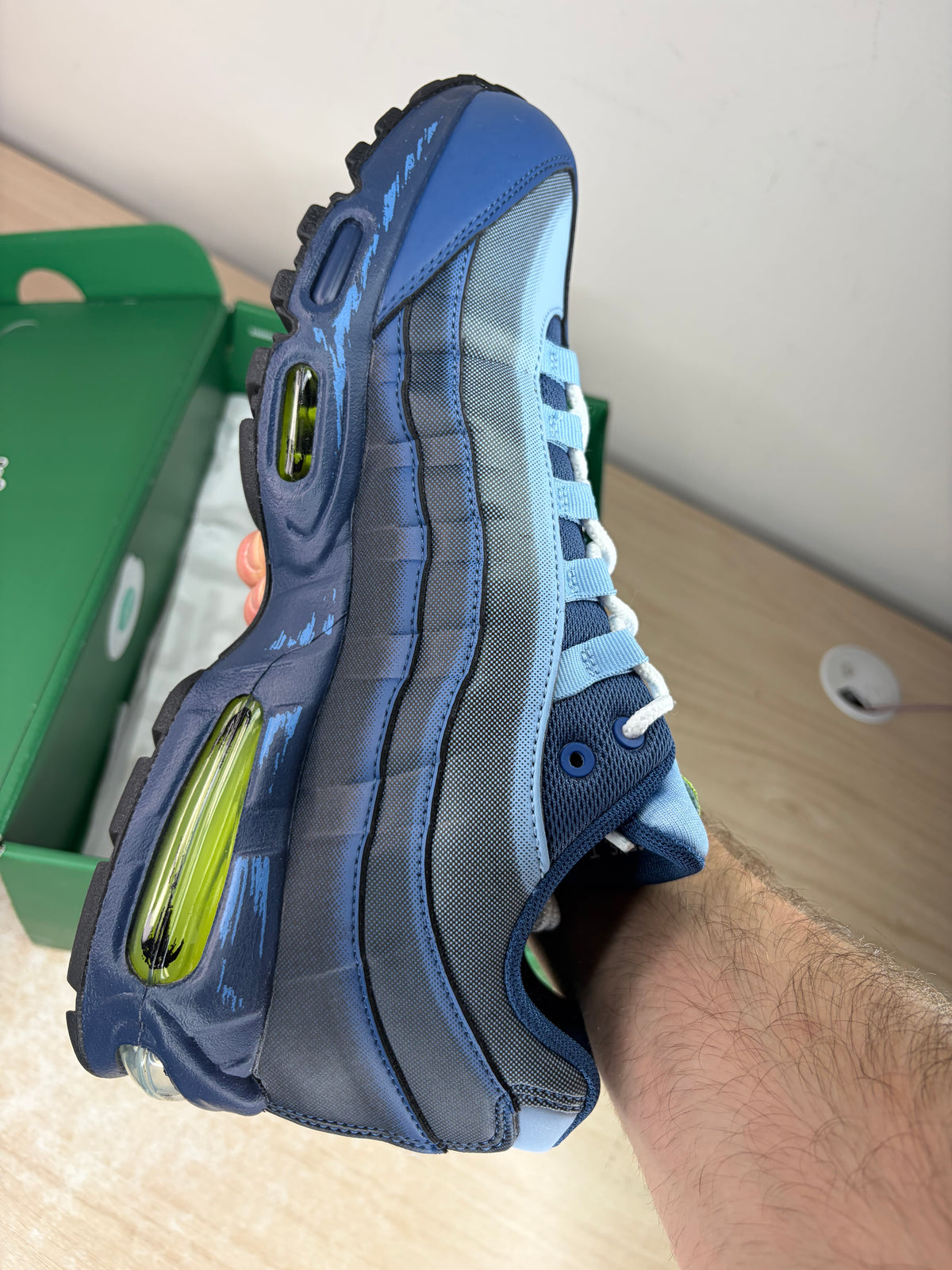 W/ Promo Card - Sz 10M Air Max 95 Yugioh- Like New, Original Box