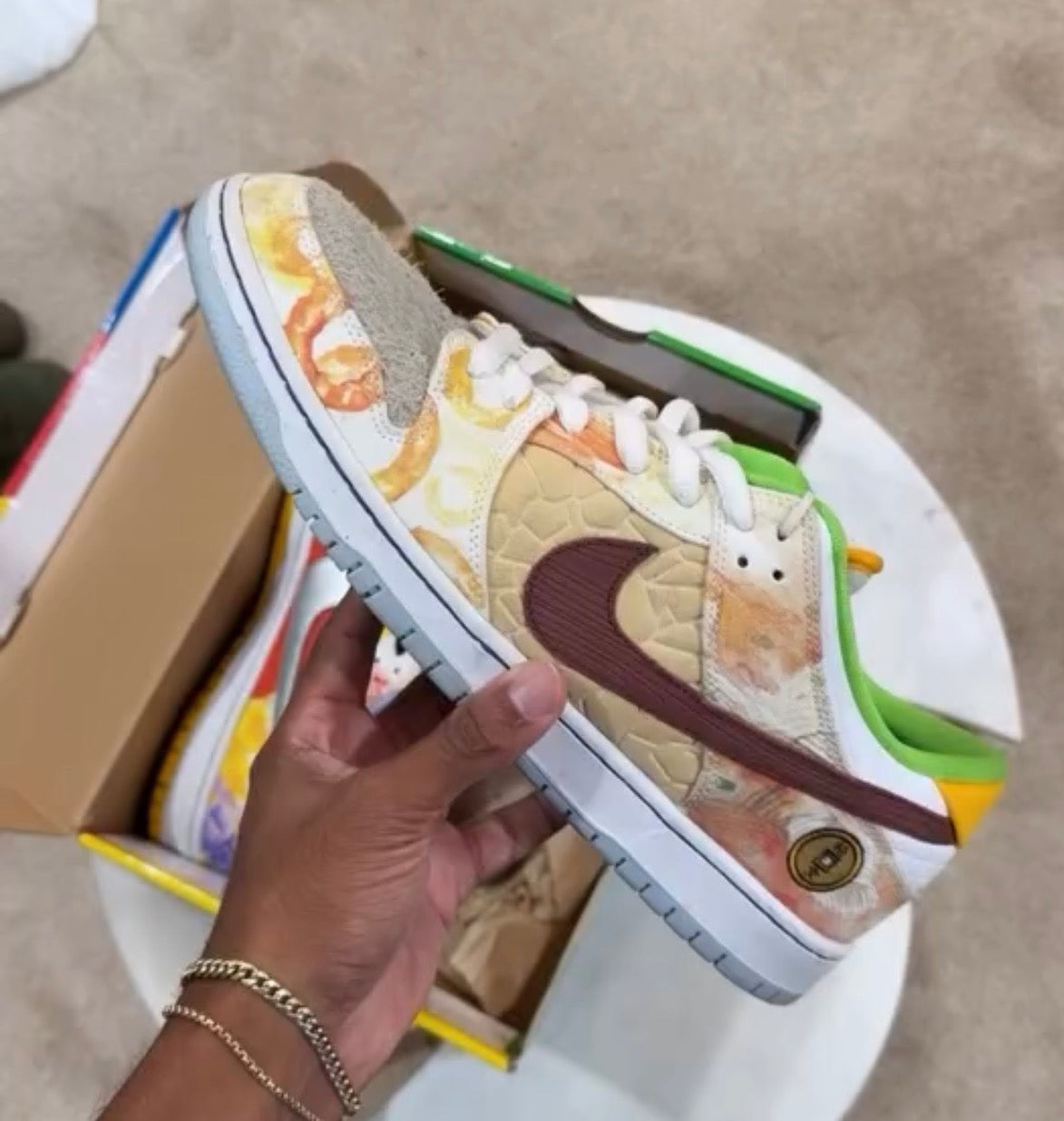 Sz 13M Street Hawker