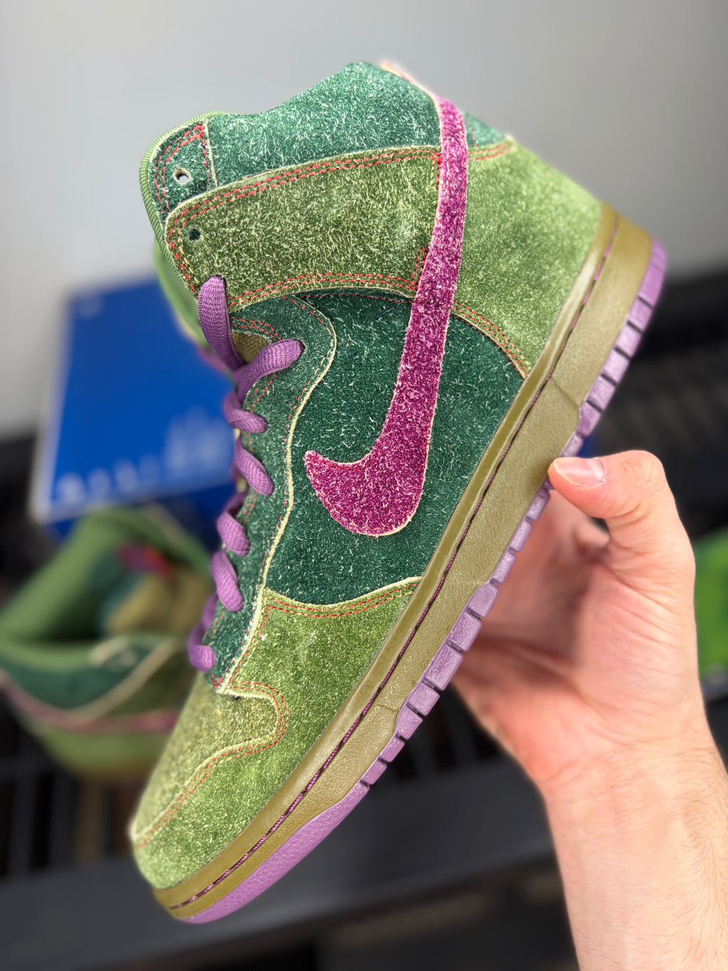 (2010) sz 10M Nike SB High Skunk 420 - Brand New, Original Box