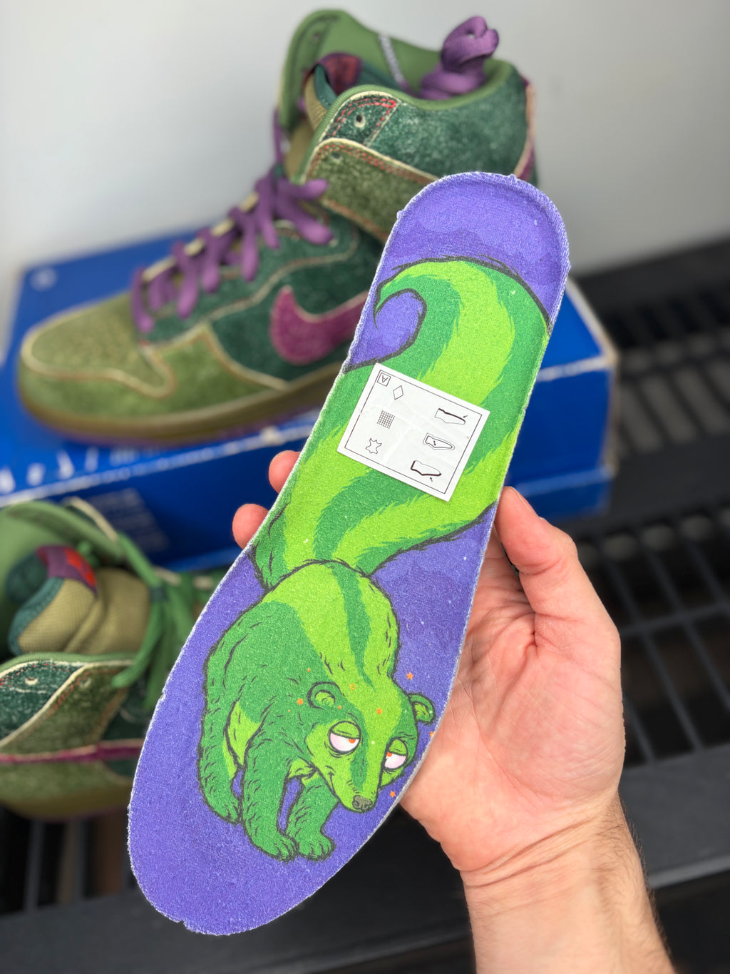 (2010) sz 10M Nike SB High Skunk 420 - Brand New, Original Box