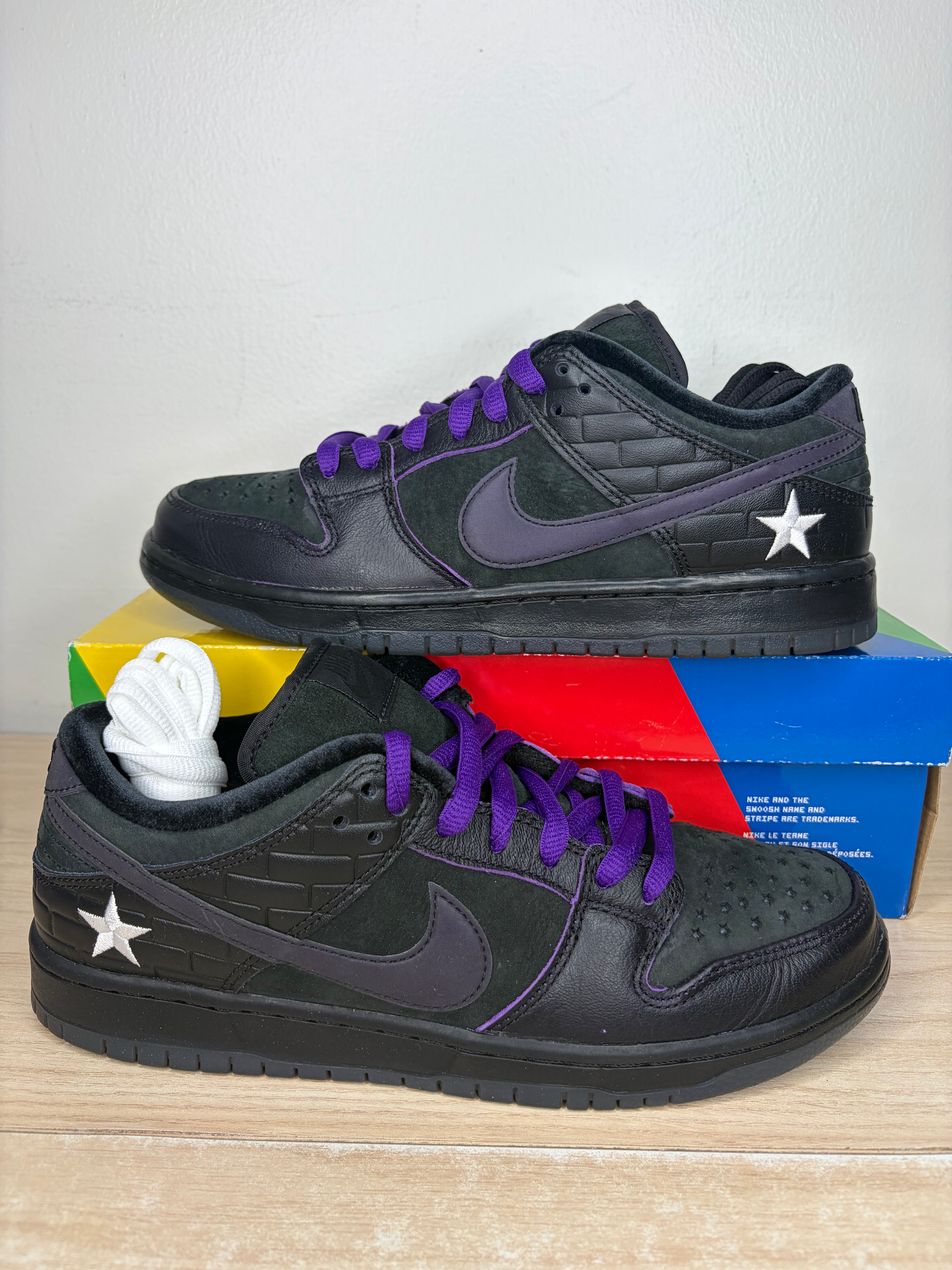 Sz 9M Nike SB Low Familia First Avenue - Preowned, Original Box