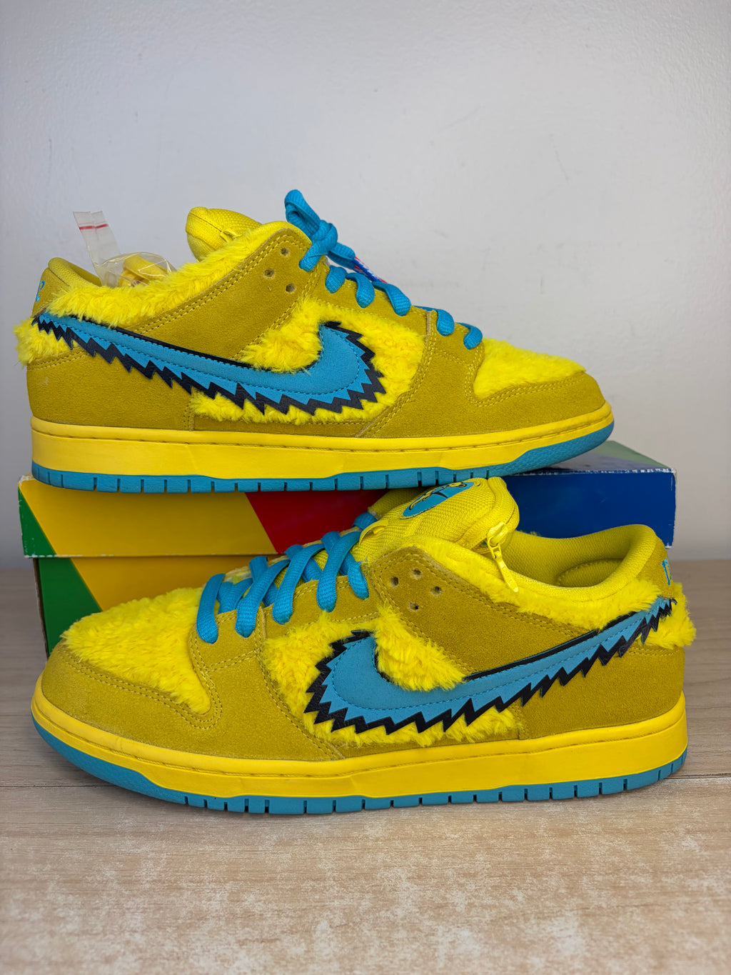 Sz 10M Nike SB Low Grateful Dead Yellow - Preowned, Original Box