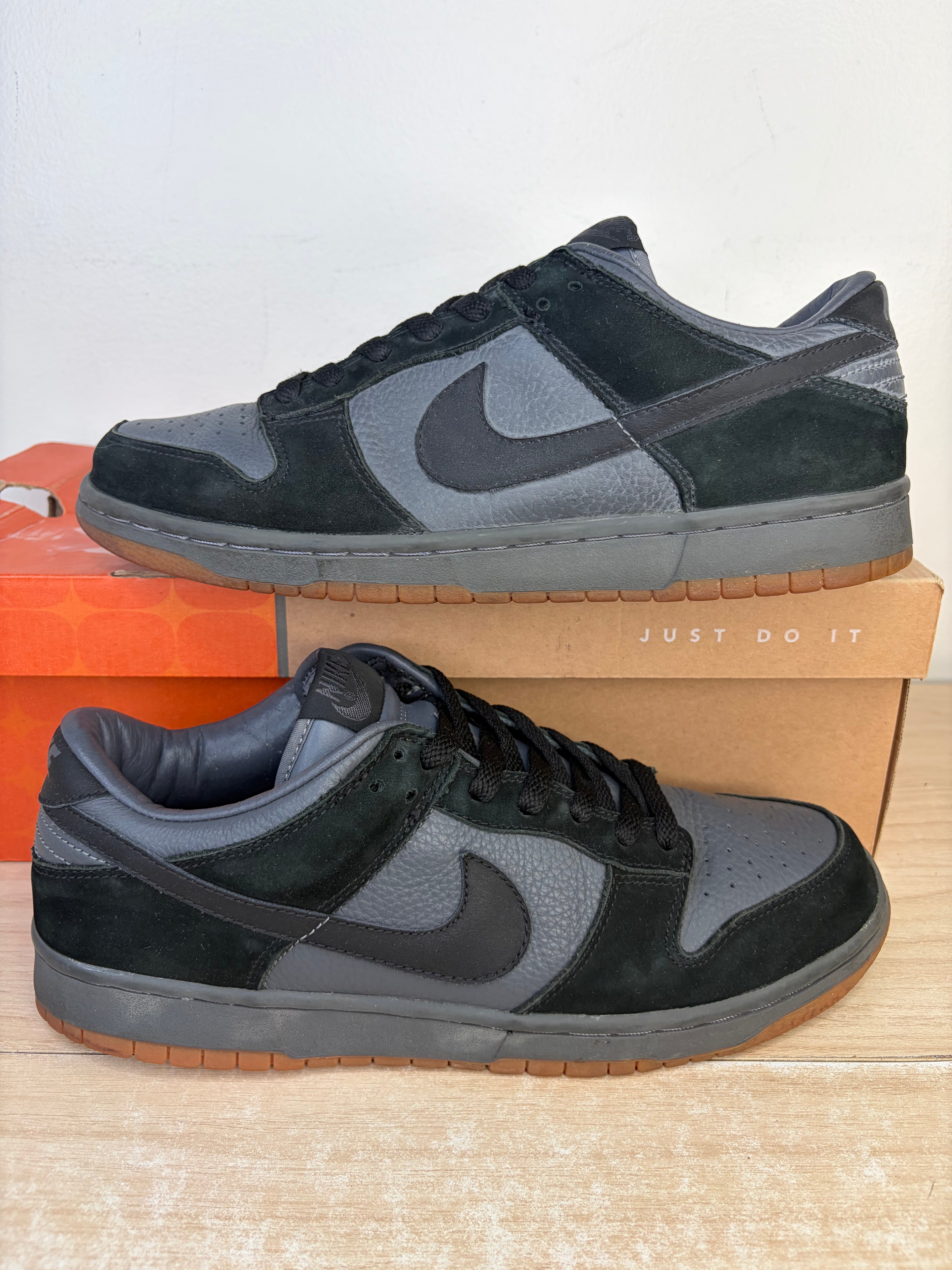 (2003) sz 11M Dunk Low Pro ‘Un-Chocolate’ - Preowned, Original Box