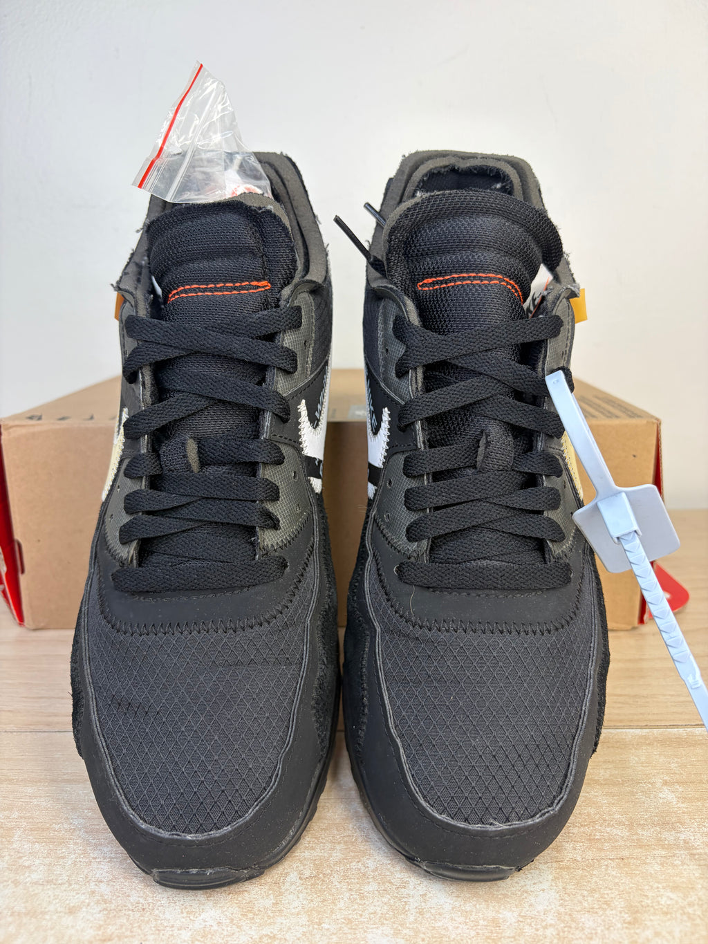 (2018) sz 9M Air Max 90 Off White Black - Preowned, Original Box