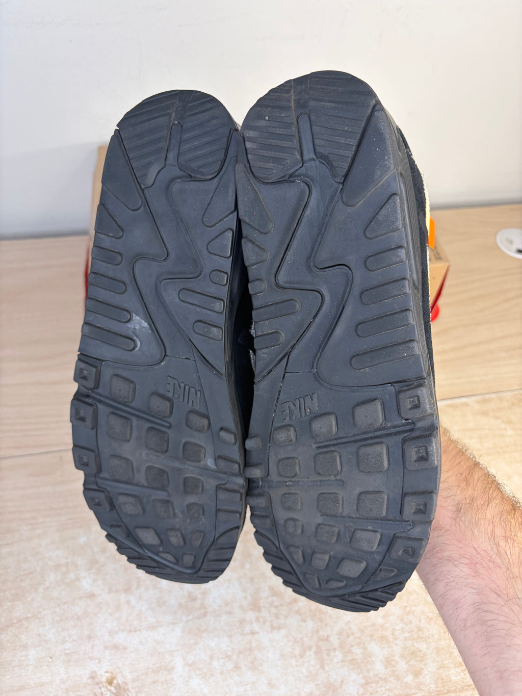(2018) sz 9M Air Max 90 Off White Black - Preowned, Original Box