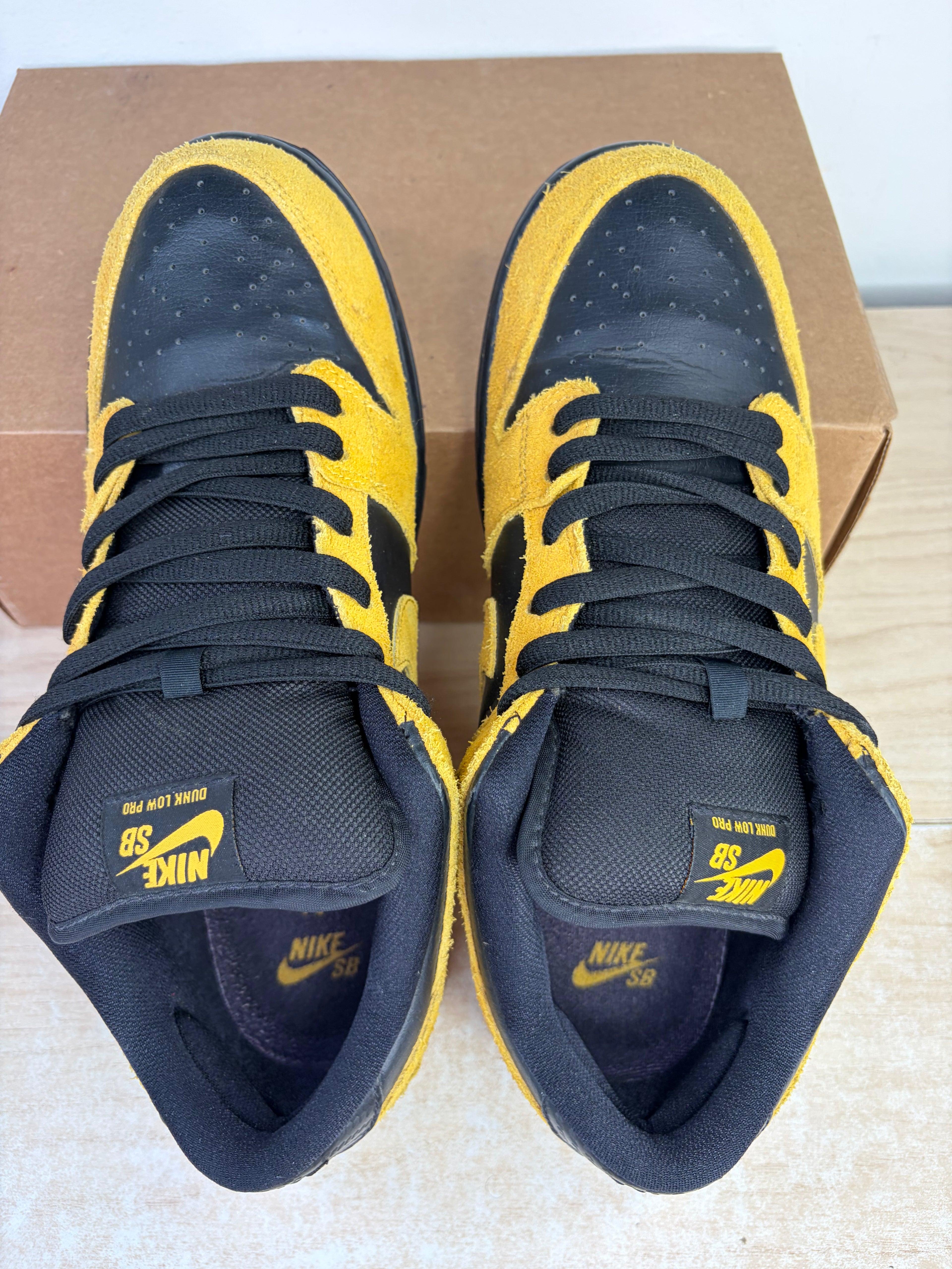 (2015) sz 11.5M Nike SB Low Iowa - Preowned, No Box