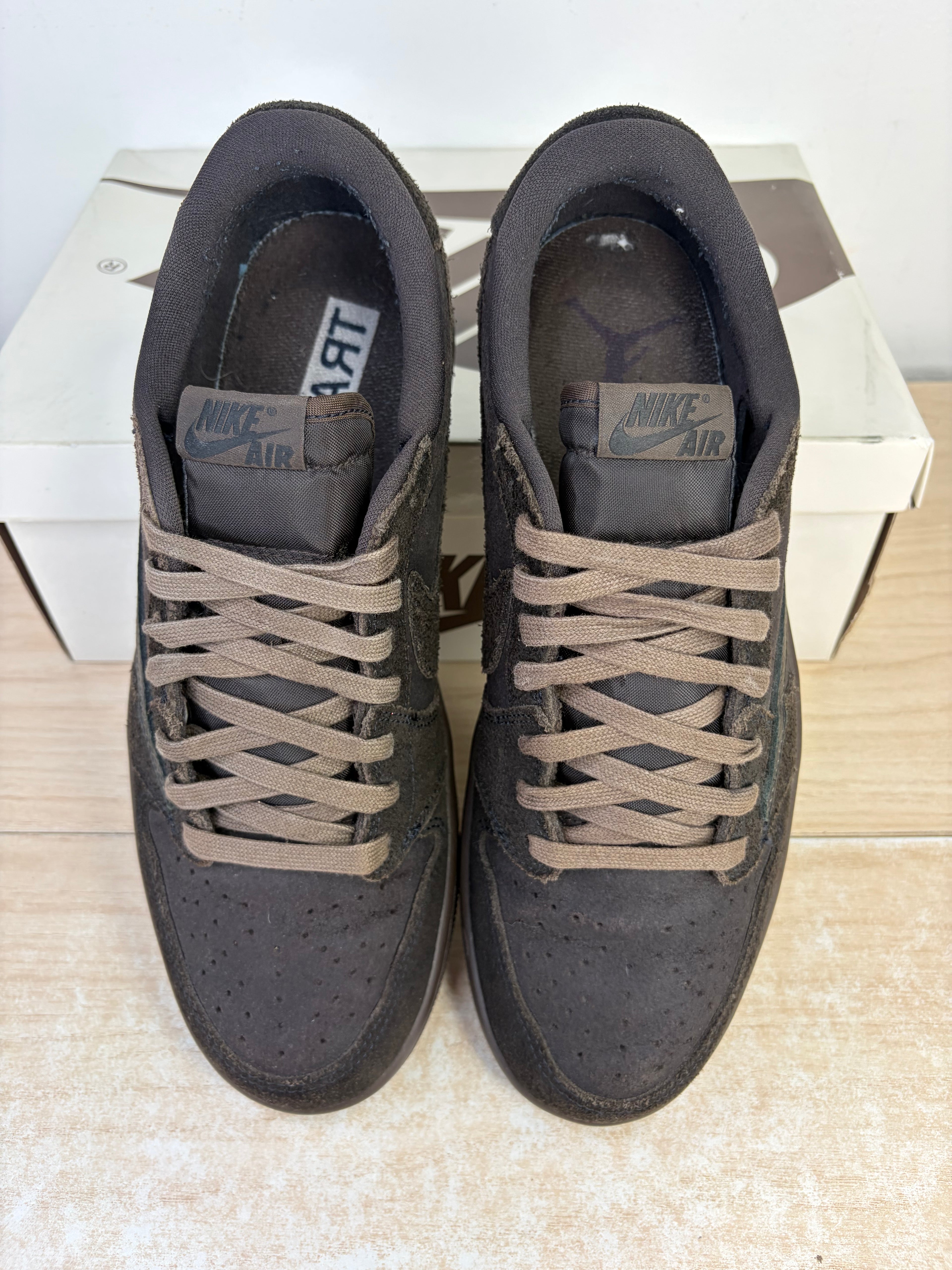 Sz 10M Jordan 1 Low Travis Scott Velvet Brown - Lightly Worn, Original Box