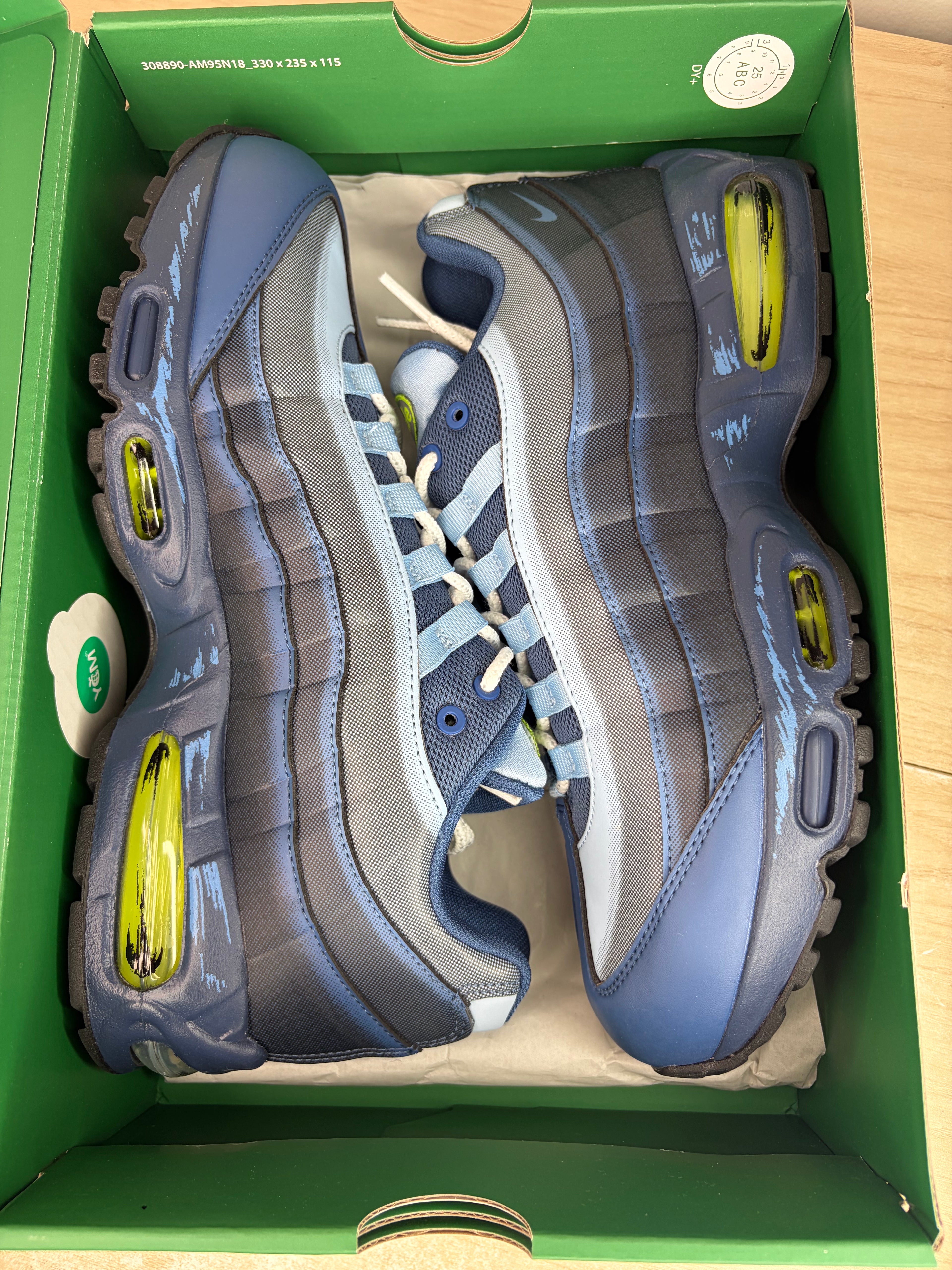 W/ Promo Card - Sz 10M Air Max 95 Yugioh- Like New, Original Box