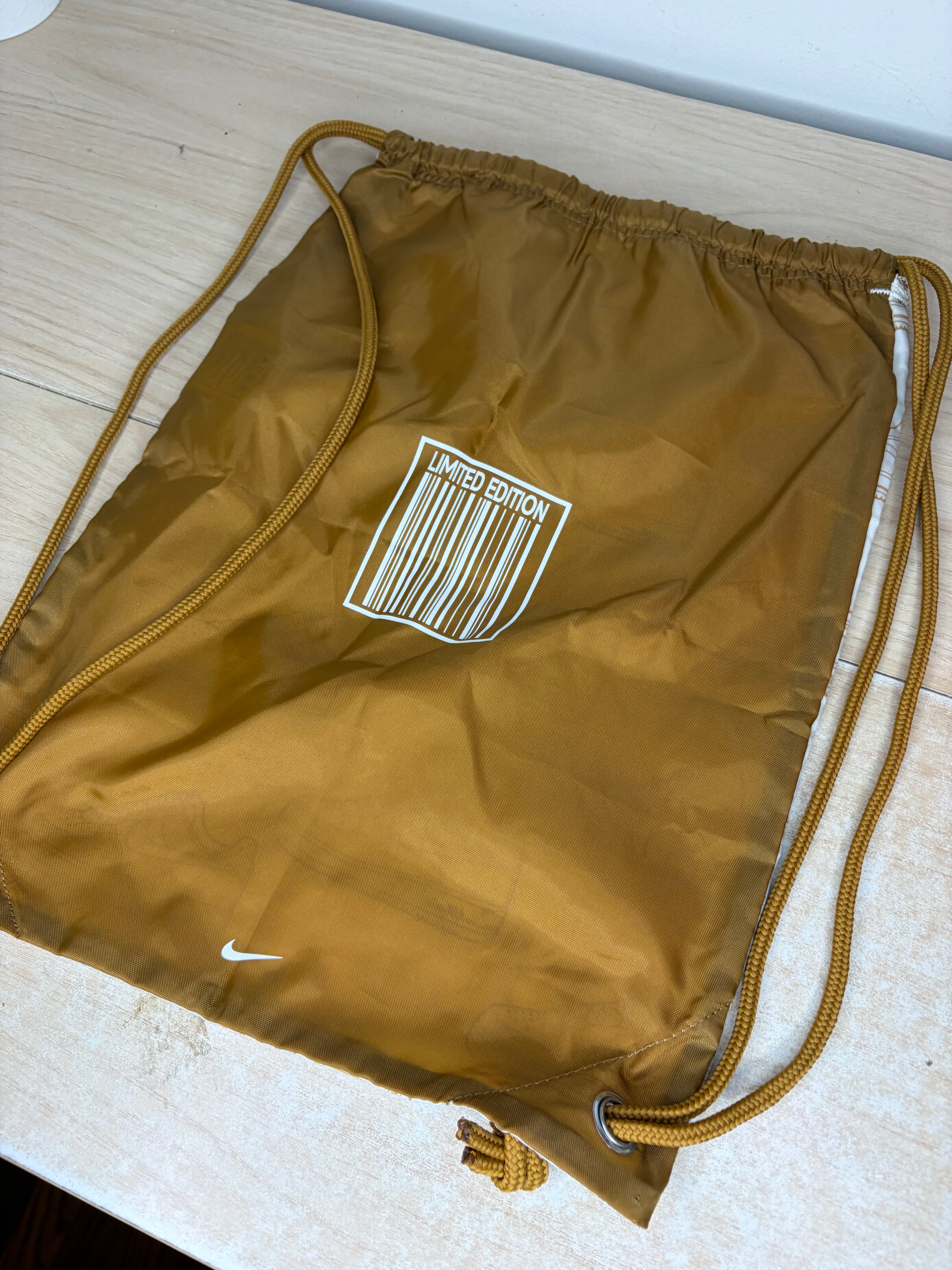 #3590/4008 - sz 12M Nike AF1 Low Barcode Pack Wheat - Like New, Original Box