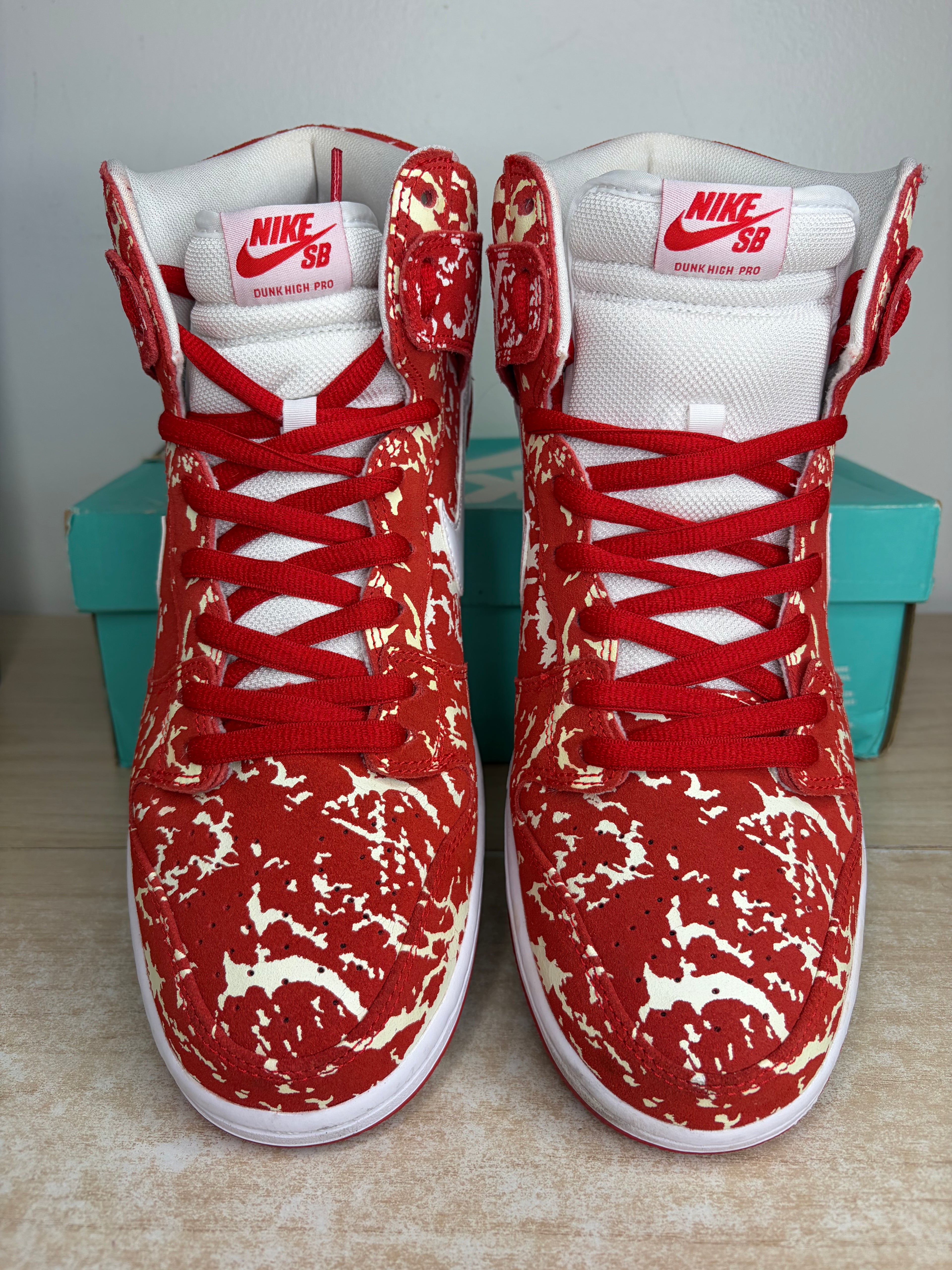 (2016) sz 11M Nike SB High Raw Meat - Preowned, Original Box