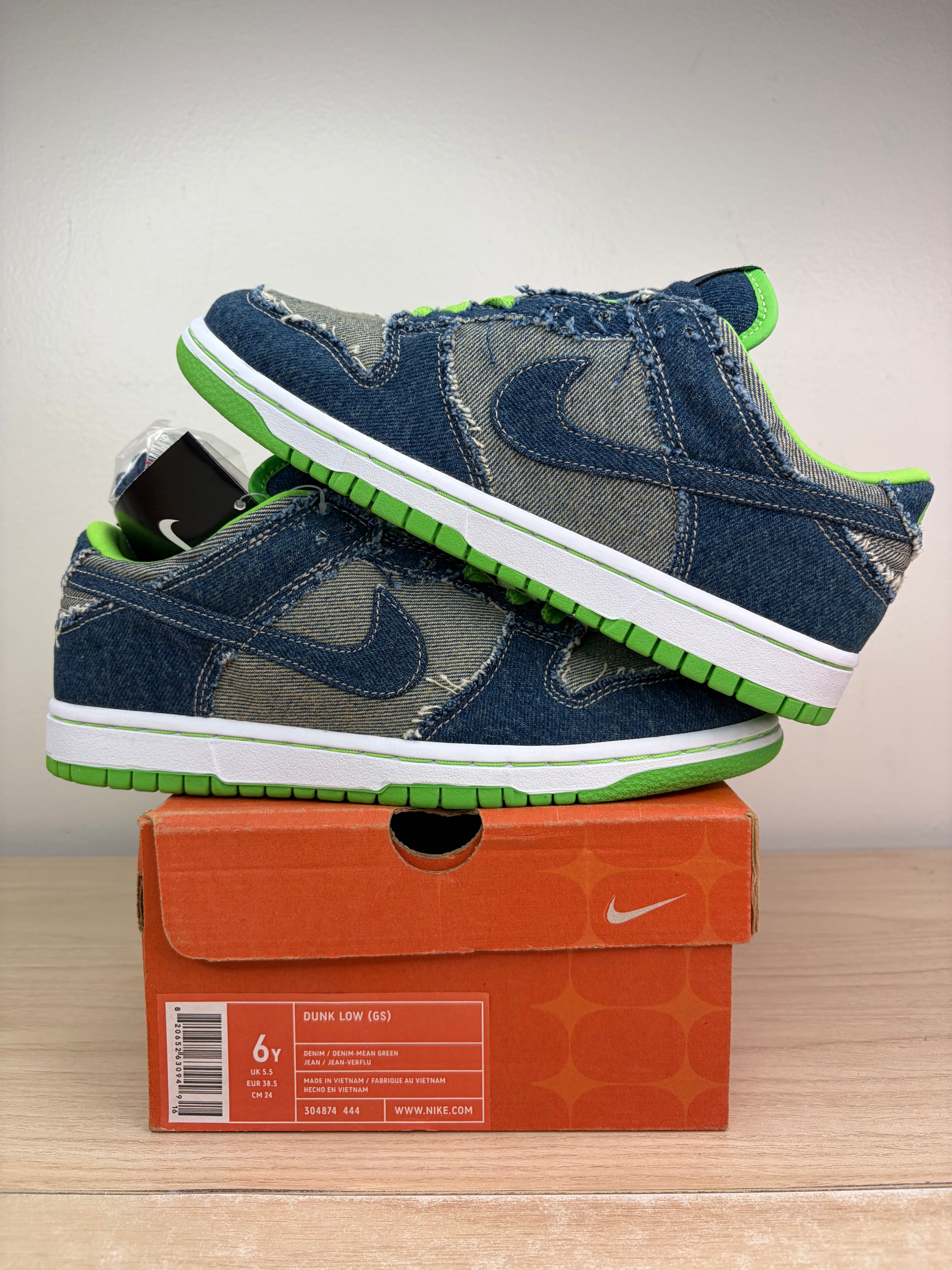 (2004) Sz 6Y (7.5W) Dunk Low Denim Hulk - Brand New, Original Box