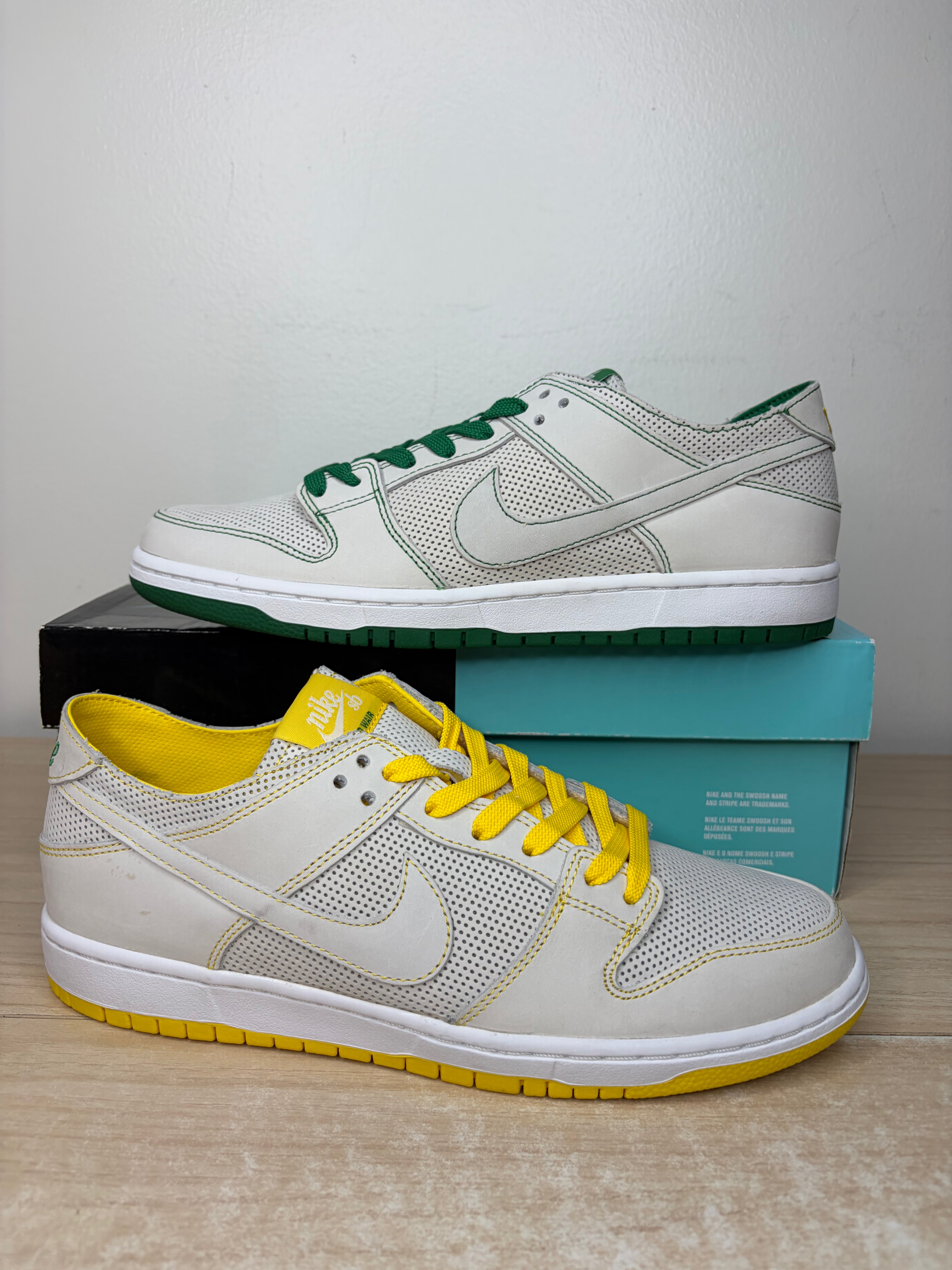 (2018) sz 10M Nike SB Low Decon Mismatch - Brand New, Original Box