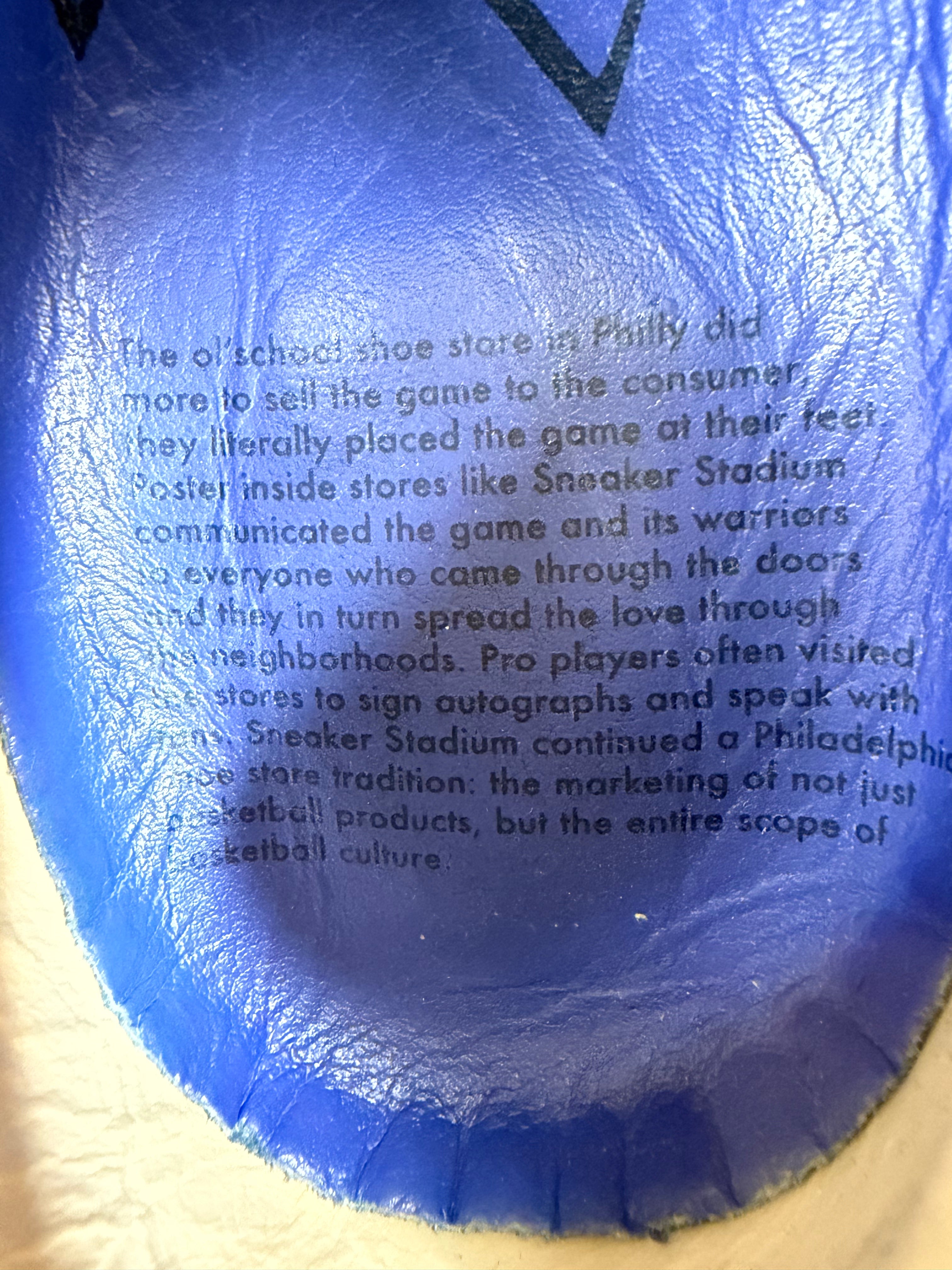 (2007) sz 9M AF1 Low Supreme ‘Philly’ - Preowned, No Box