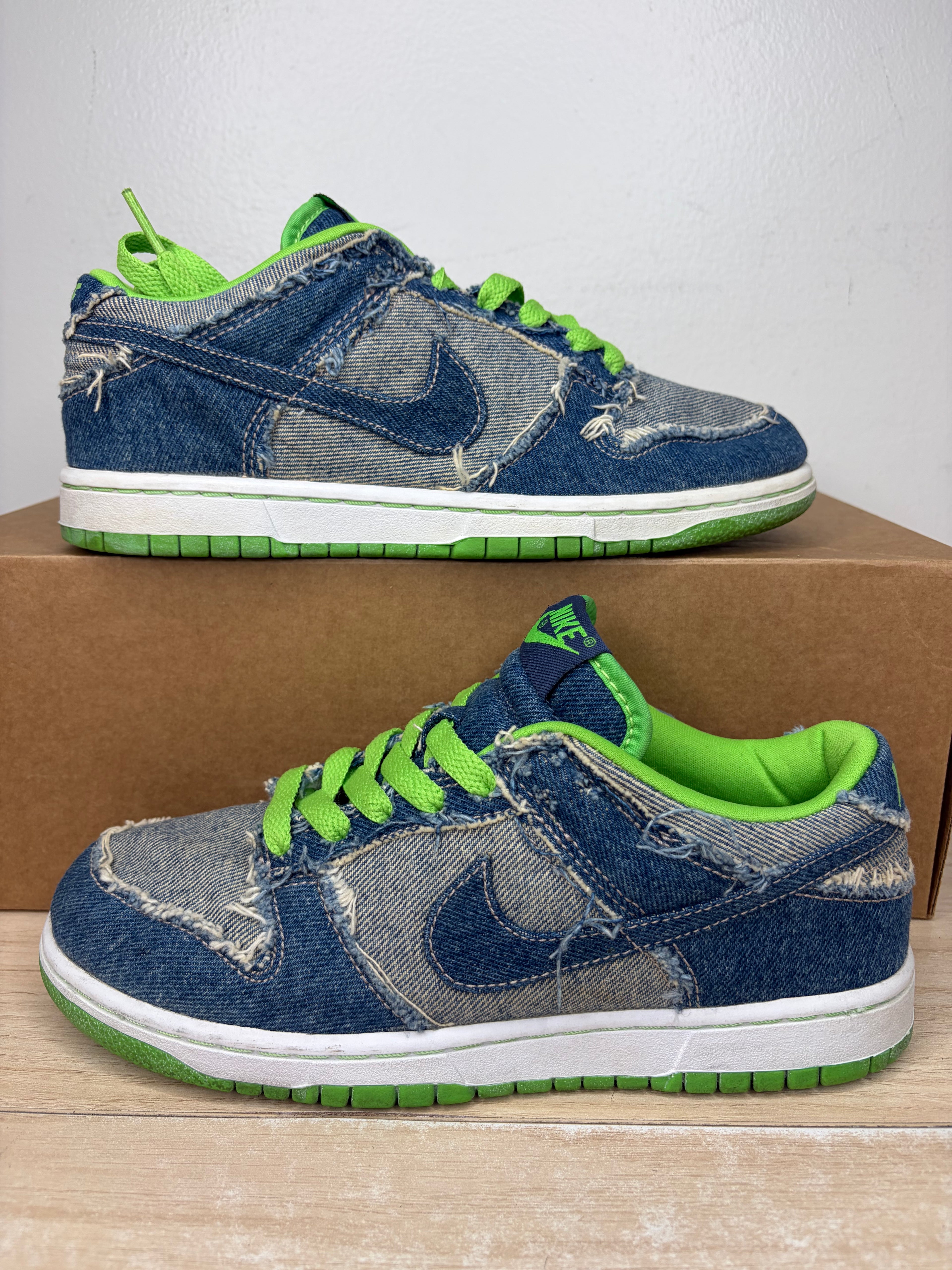 (2004) sz 5.5Y/7W Dunk Low ‘Hulk Denim’ - Preowned, No Box