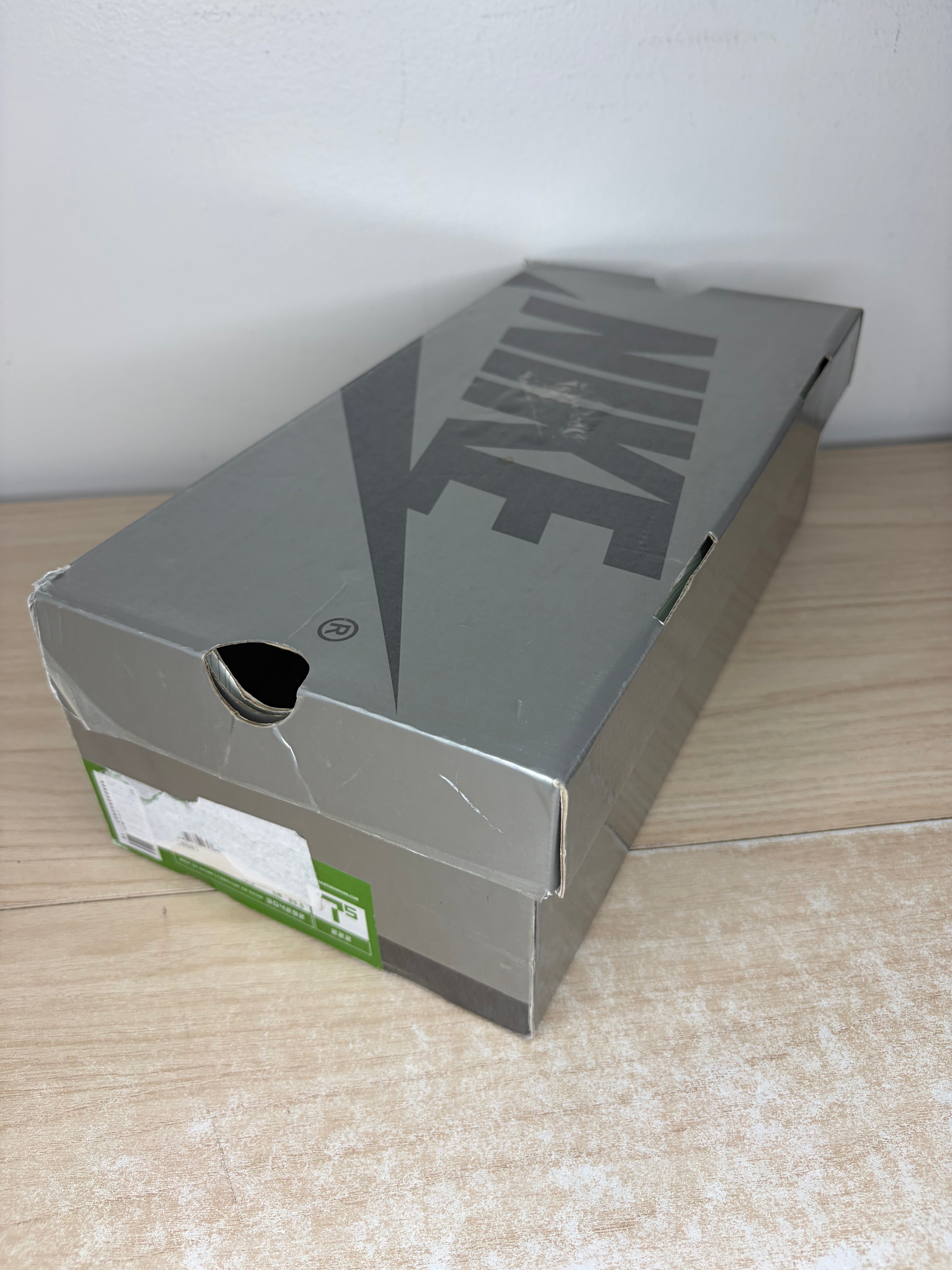 (2004) sz 7.5M Nike SB Low Jedi - Preowned, Original Box