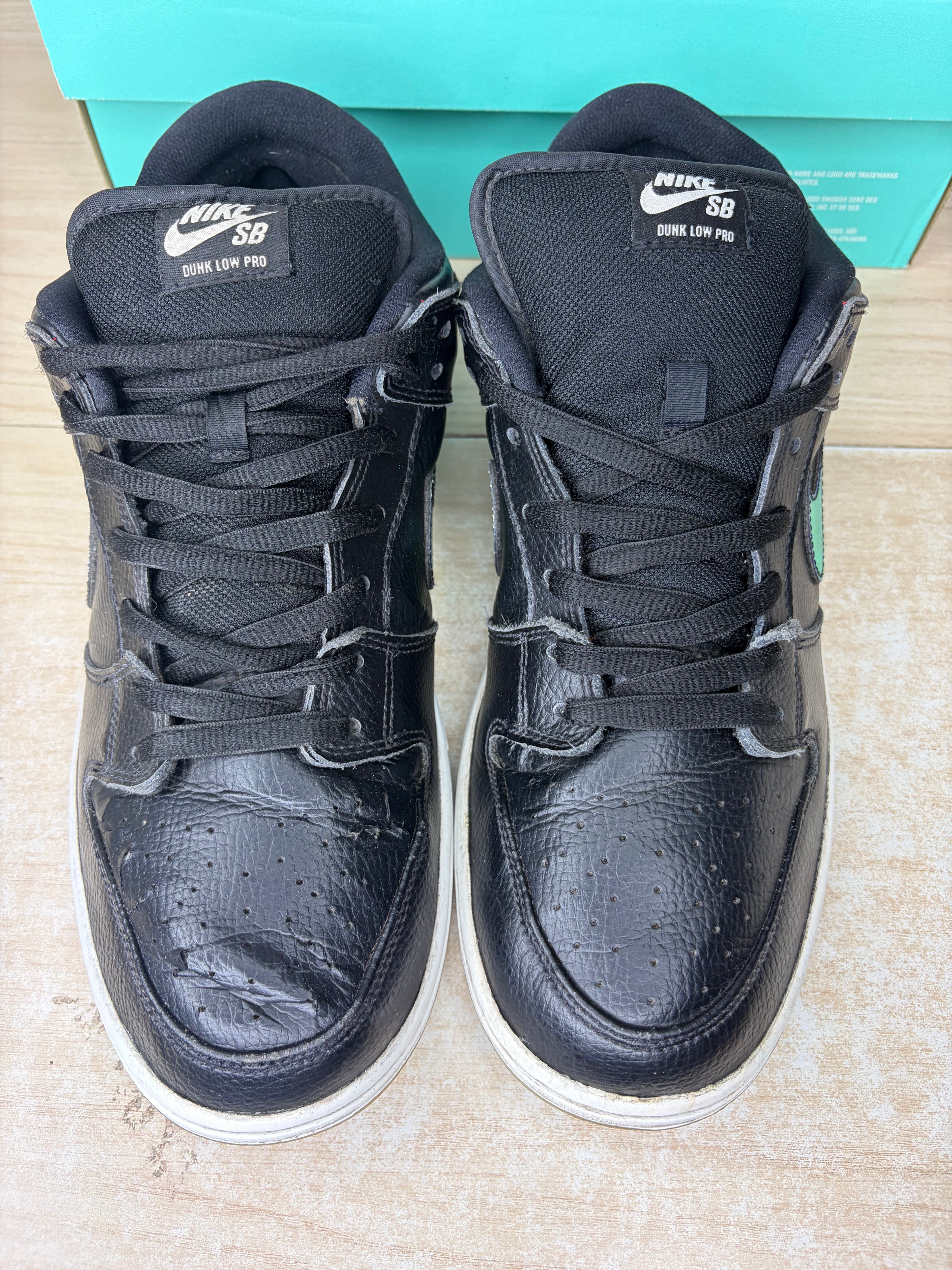 (2015) sz 13M Nike SB Low Oil Spill - Preowned, Original Box