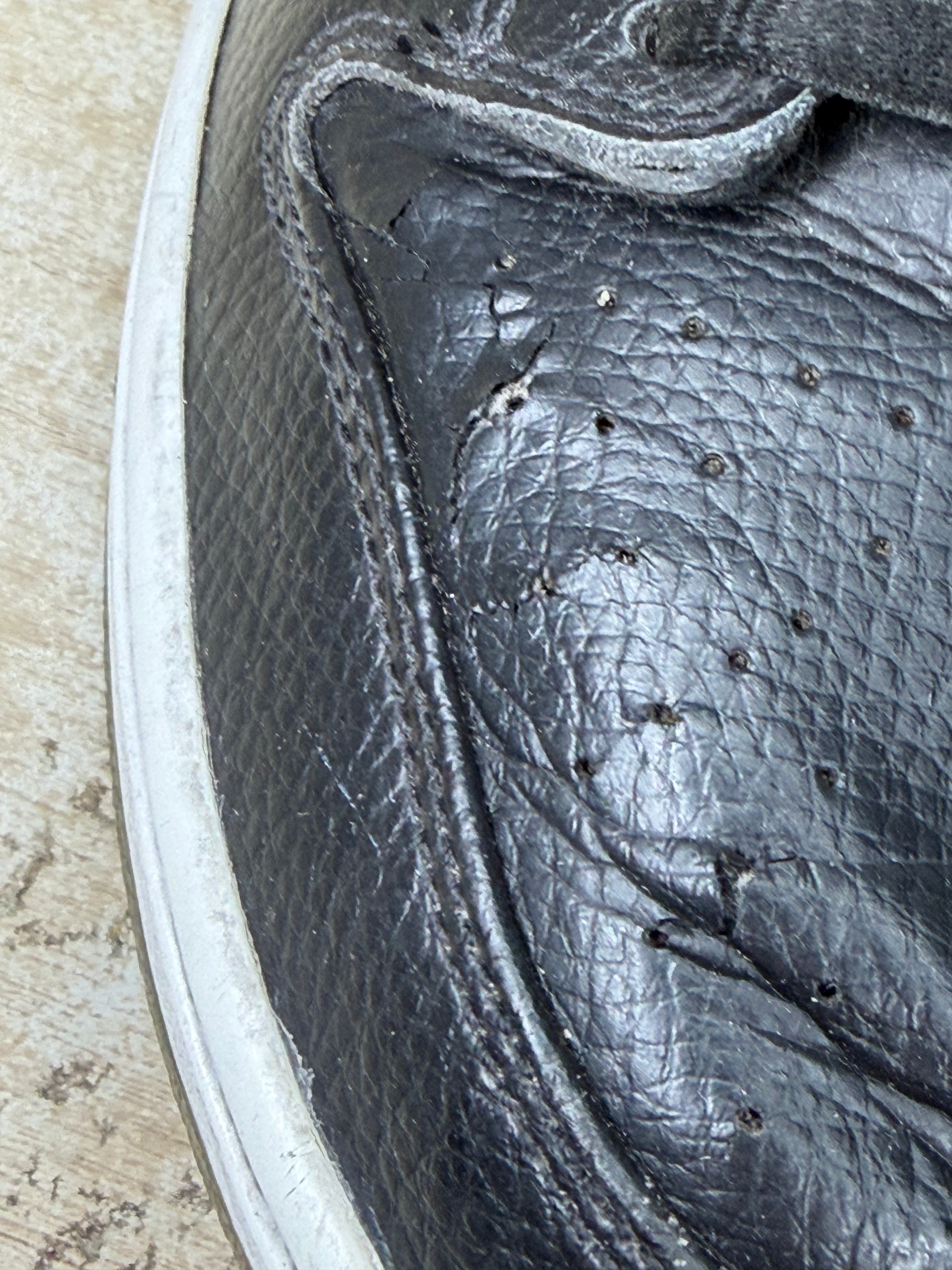 (2015) sz 13M Nike SB Low Oil Spill - Preowned, Original Box